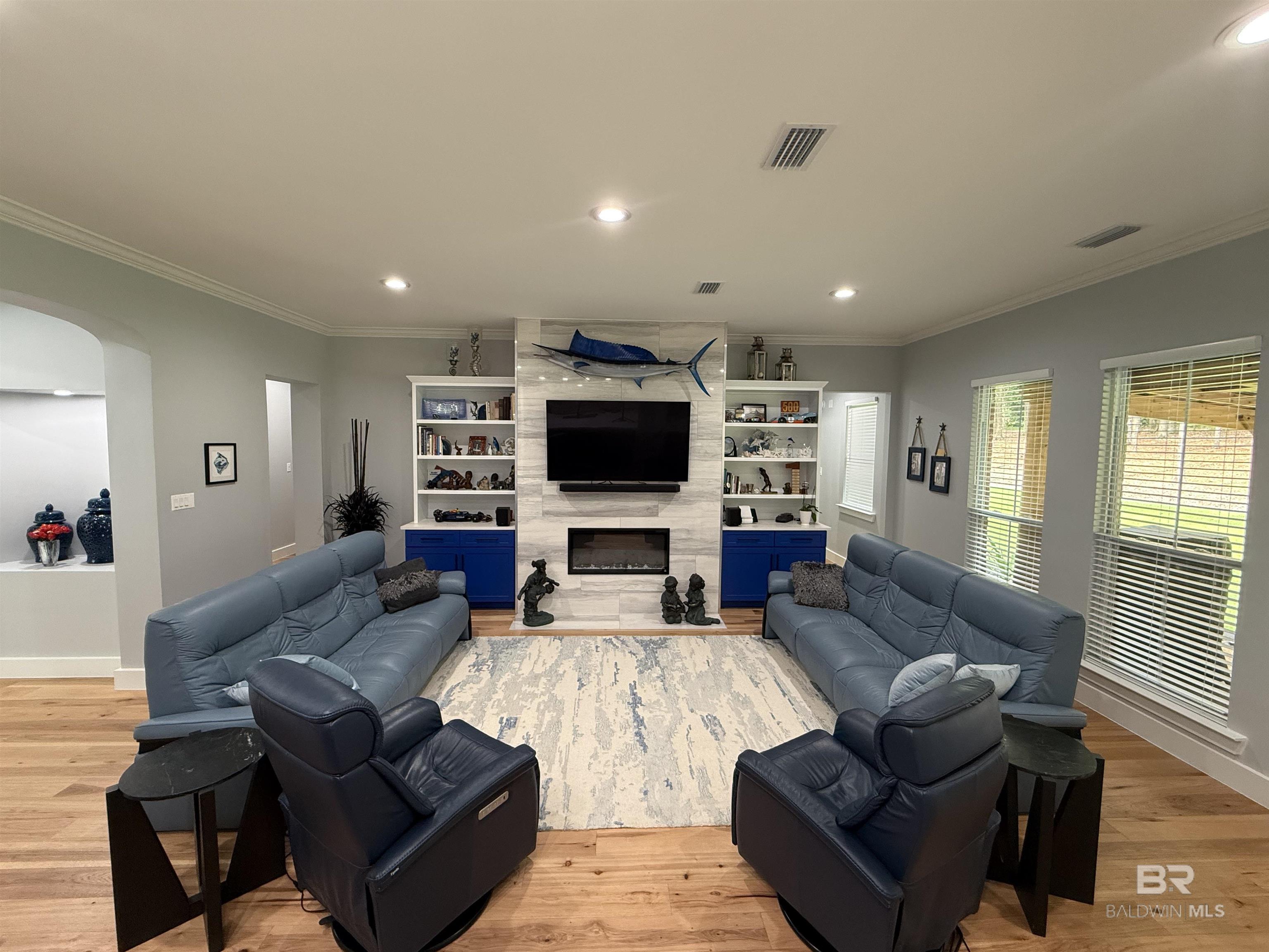https://zimg.paragon.ice.com/ParagonImages/Property/PG/BCAR/398123/29/0/0/9a7390006c74eb6044b99c2a1e457568/7/7a10c22af84a843d8793574d79cea7b4/398123-50ddc6b3-2d56-40e6-9c7e-7a11b5947cb3.JPG