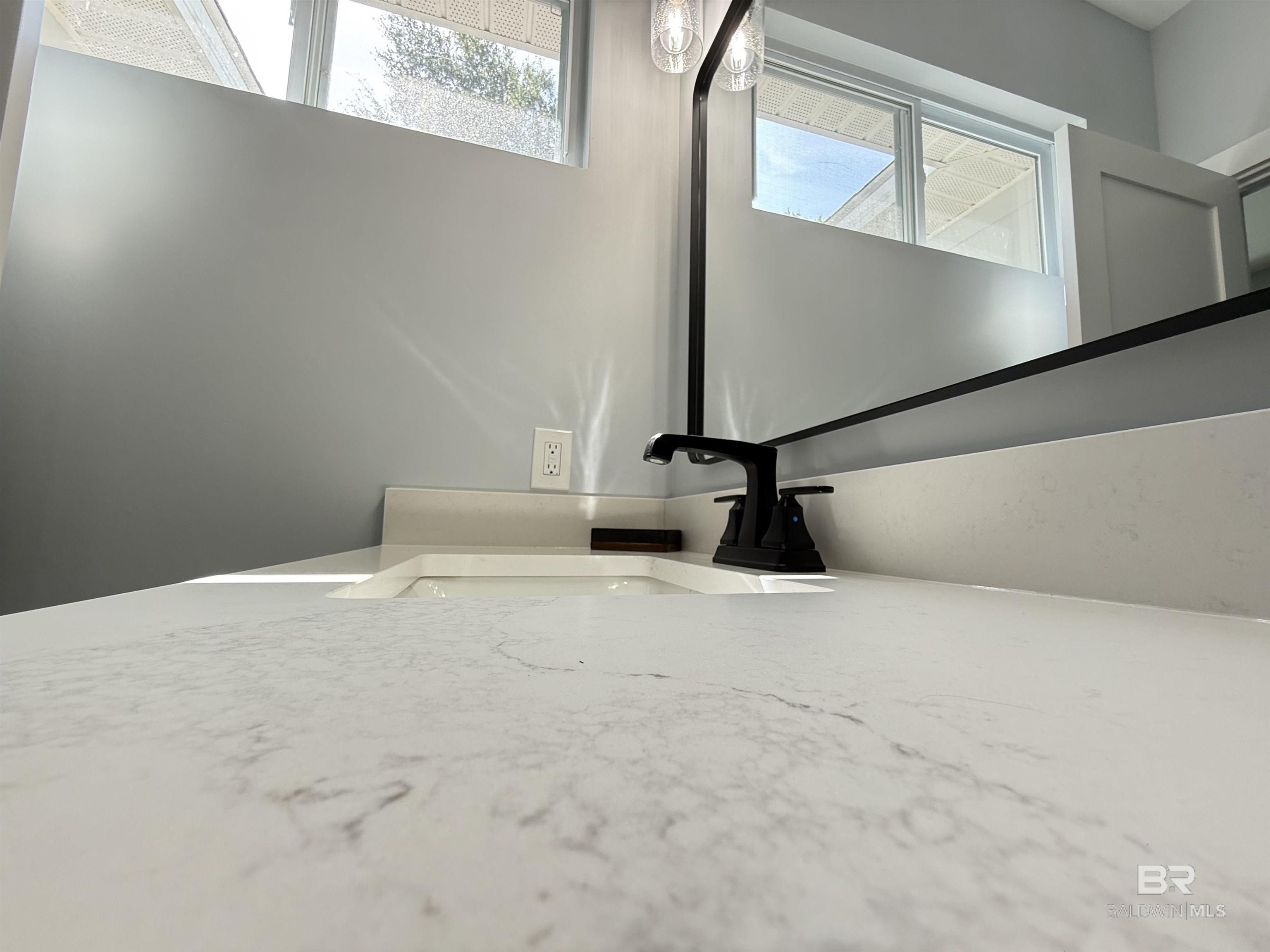 https://zimg.paragon.ice.com/ParagonImages/Property/PG/BCAR/398123/64/0/0/39de7a406695e53dbb7aa9fbdb03d653/7/7a10c22af84a843d8793574d79cea7b4/398123-f972f44d-42e7-4a5b-a153-4493e8993d45.JPG