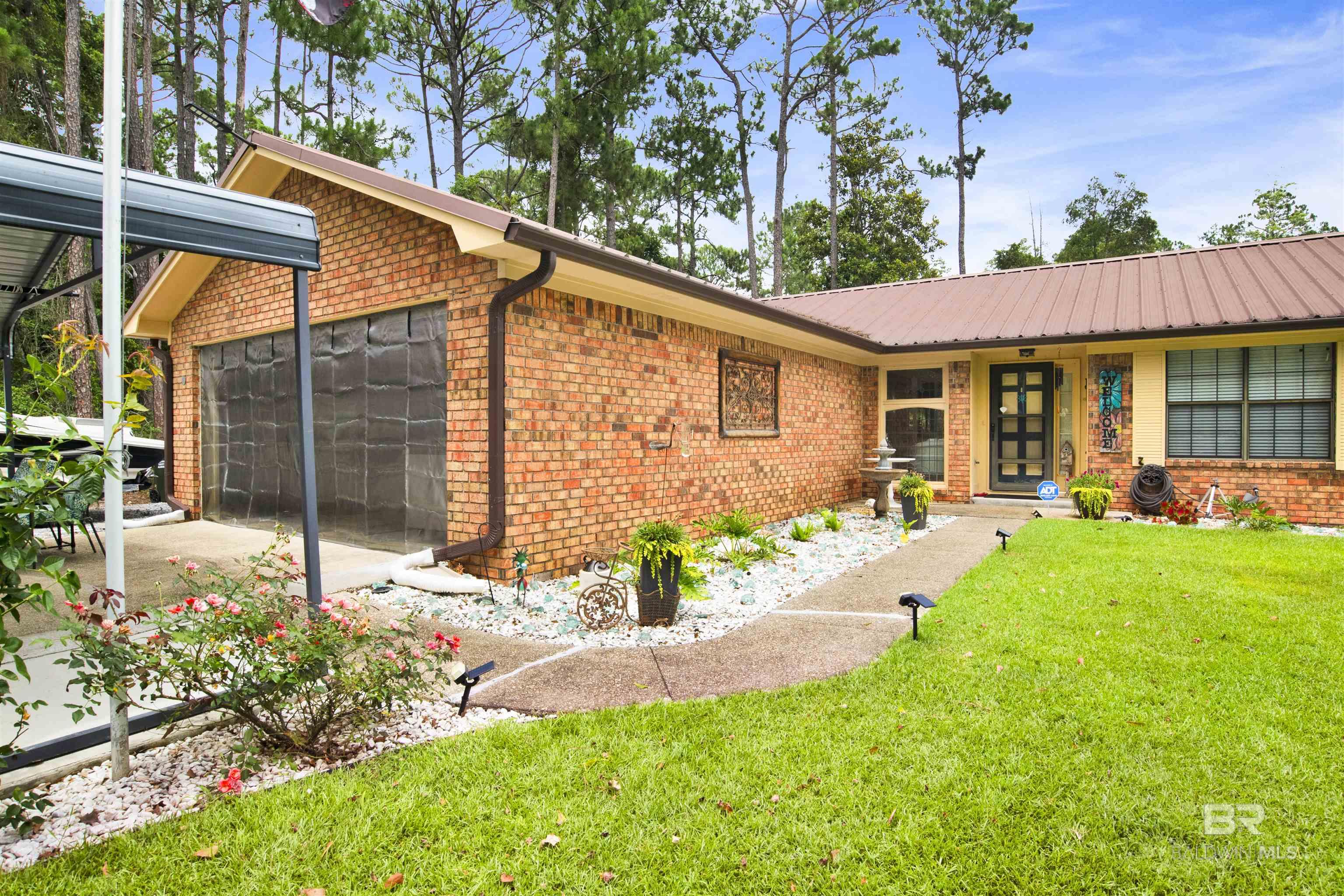 https://zimg.paragon.ice.com/ParagonImages/Property/PG/BCAR/398124/1/0/0/e2fc8e94d6a37522376e8c5e434c9289/7/20b752f9435180dc6f87822e4e62b3ae/398124-135444f1-ed6a-4e9b-8cb0-9232d7046f17.JPG