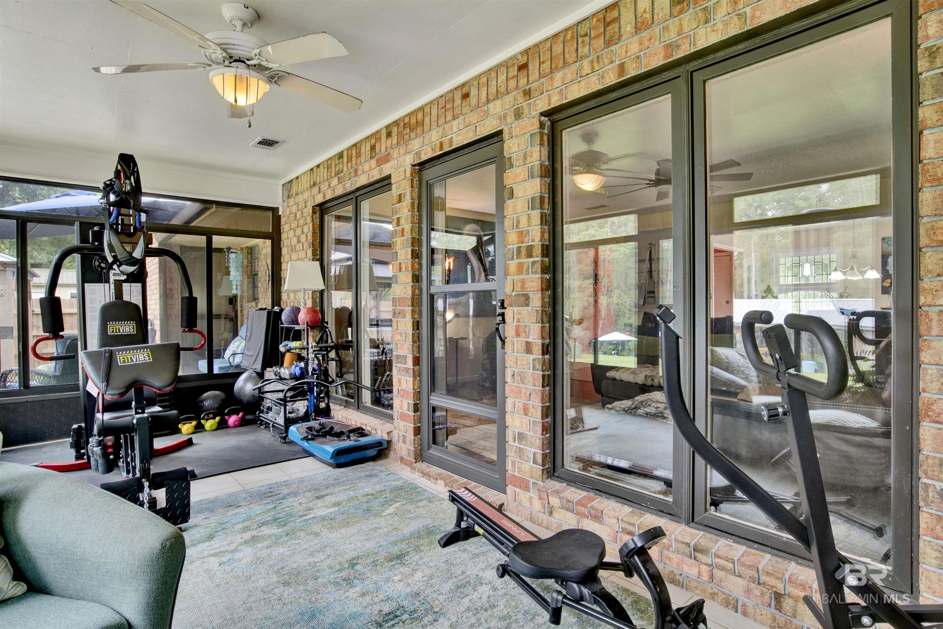 https://zimg.paragon.ice.com/ParagonImages/Property/PG/BCAR/398124/30/0/0/56d1ebbc0a7b8be1f7bd1091959244f5/7/20b752f9435180dc6f87822e4e62b3ae/398124-85e2687f-b52d-40e8-819f-114128aadc05.JPG