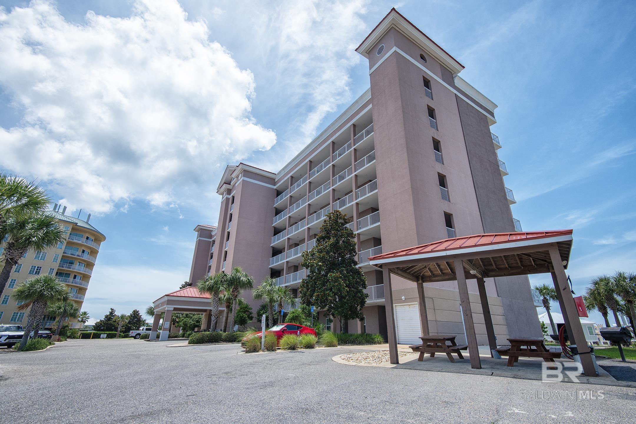 https://zimg.paragon.ice.com/ParagonImages/Property/PG/BCAR/398126/1/0/0/9c5cb2e0868bbf438e9f5a0d721d4267/7/f0fddcd4a843a54140e3d6226c77fd23/398126-dba328cb-8d7a-4a22-9103-b3aeb88849f7.JPG