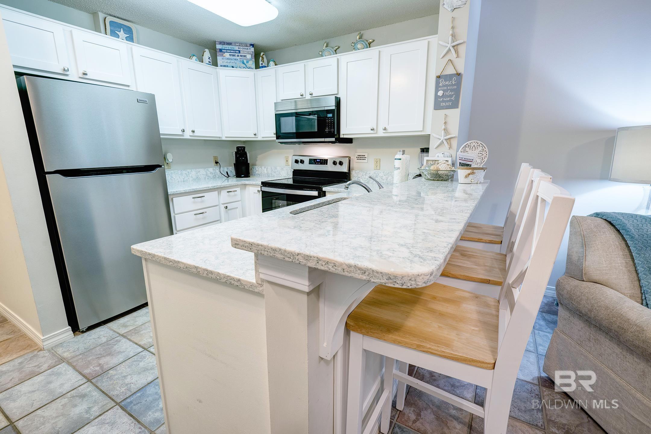https://zimg.paragon.ice.com/ParagonImages/Property/PG/BCAR/398126/18/0/0/4442ab3571dd9c0fe140709498e25e88/7/f0fddcd4a843a54140e3d6226c77fd23/398126-dbdf540c-4ac1-412f-ad91-67d50283d4f9.JPG