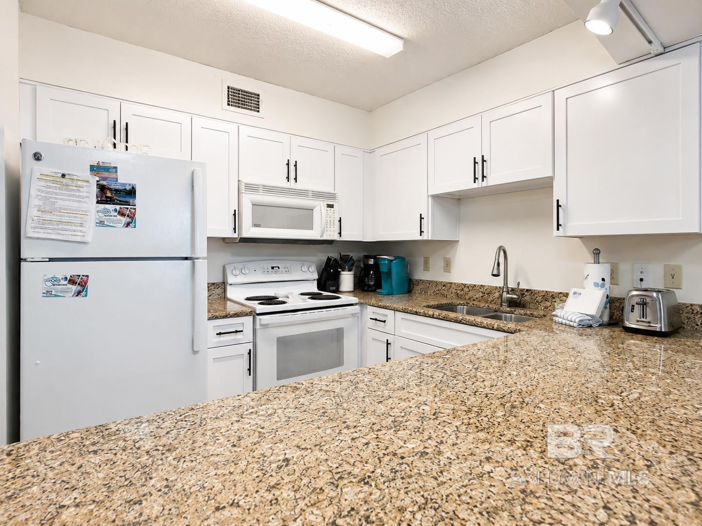 https://zimg.paragon.ice.com/ParagonImages/Property/PG/BCAR/398136/11/0/0/6b8483277309988defcecaa80805dbc7/7/573fba469fb9a4c469941a1174d67702/398136-088c1ed8-6772-473d-a691-a82d02111d2f.JPG
