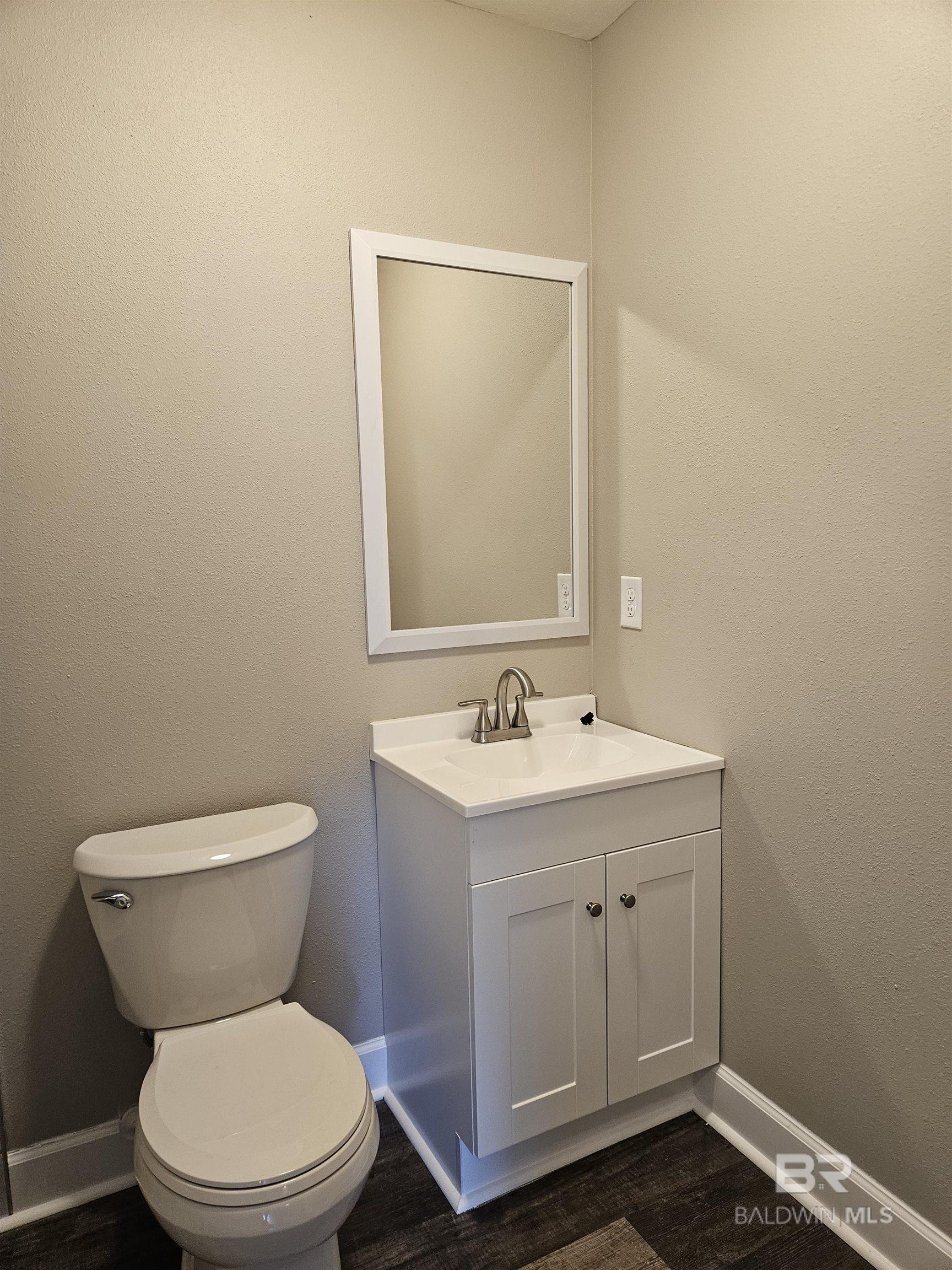 https://zimg.paragon.ice.com/ParagonImages/Property/PG/BCAR/398137/21/0/0/1740084fdfaa42f9159fd0714853e6eb/7/90fac06e694c16fea67f02ba37c978c4/398137-2a218620-fc52-4cb2-a50a-1cadd4dc3298.JPG