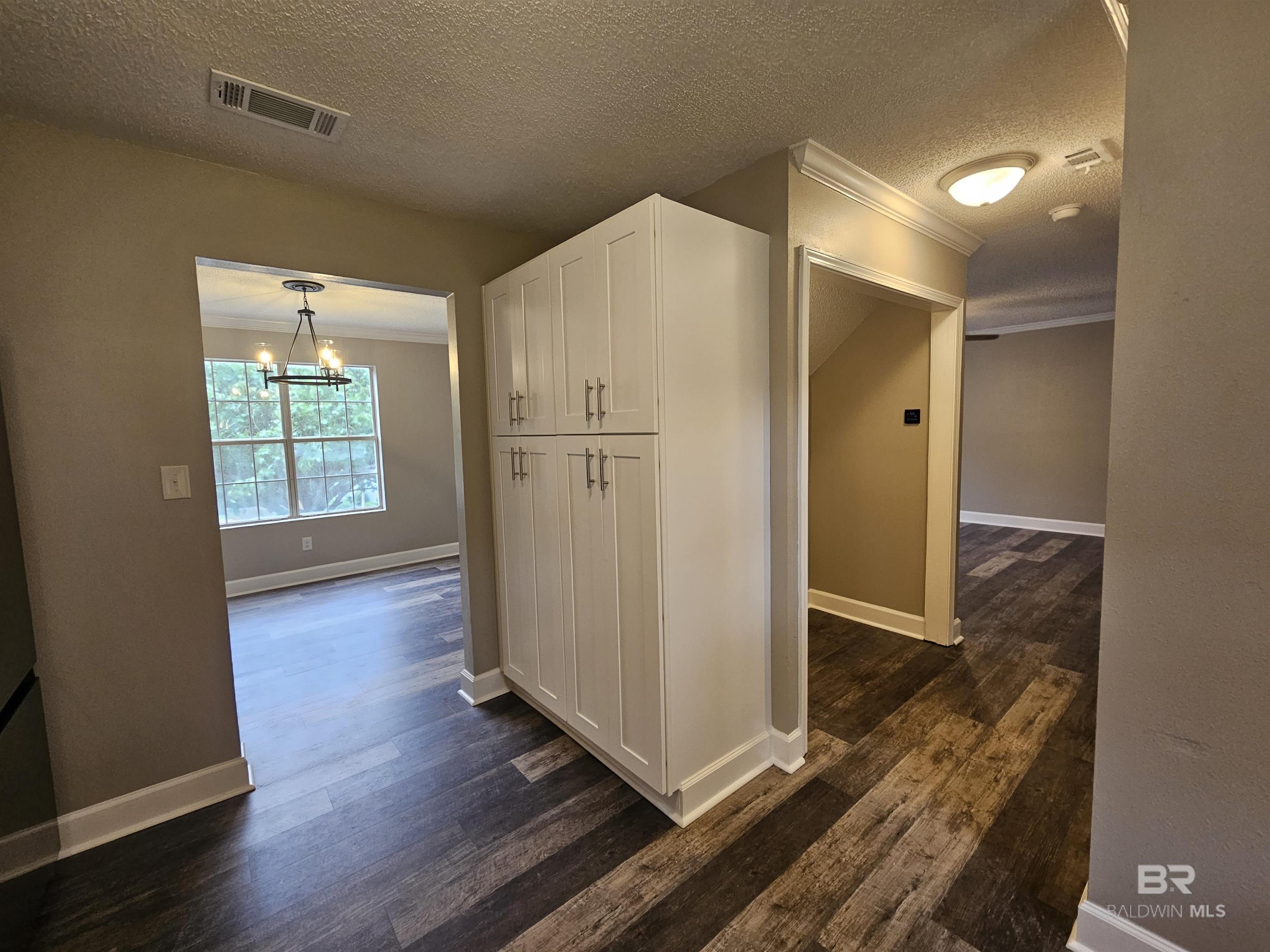 https://zimg.paragon.ice.com/ParagonImages/Property/PG/BCAR/398137/3/0/0/54eb2aab6d53afbc7bc01c5f54e3ff2d/7/90fac06e694c16fea67f02ba37c978c4/398137-66e61ed4-e20c-4a40-b103-53ad412e2f65.JPG