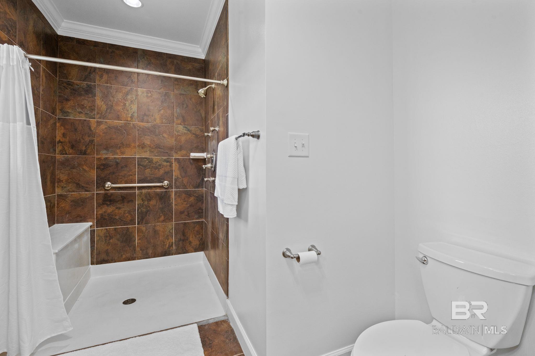 398147 | Photo 24