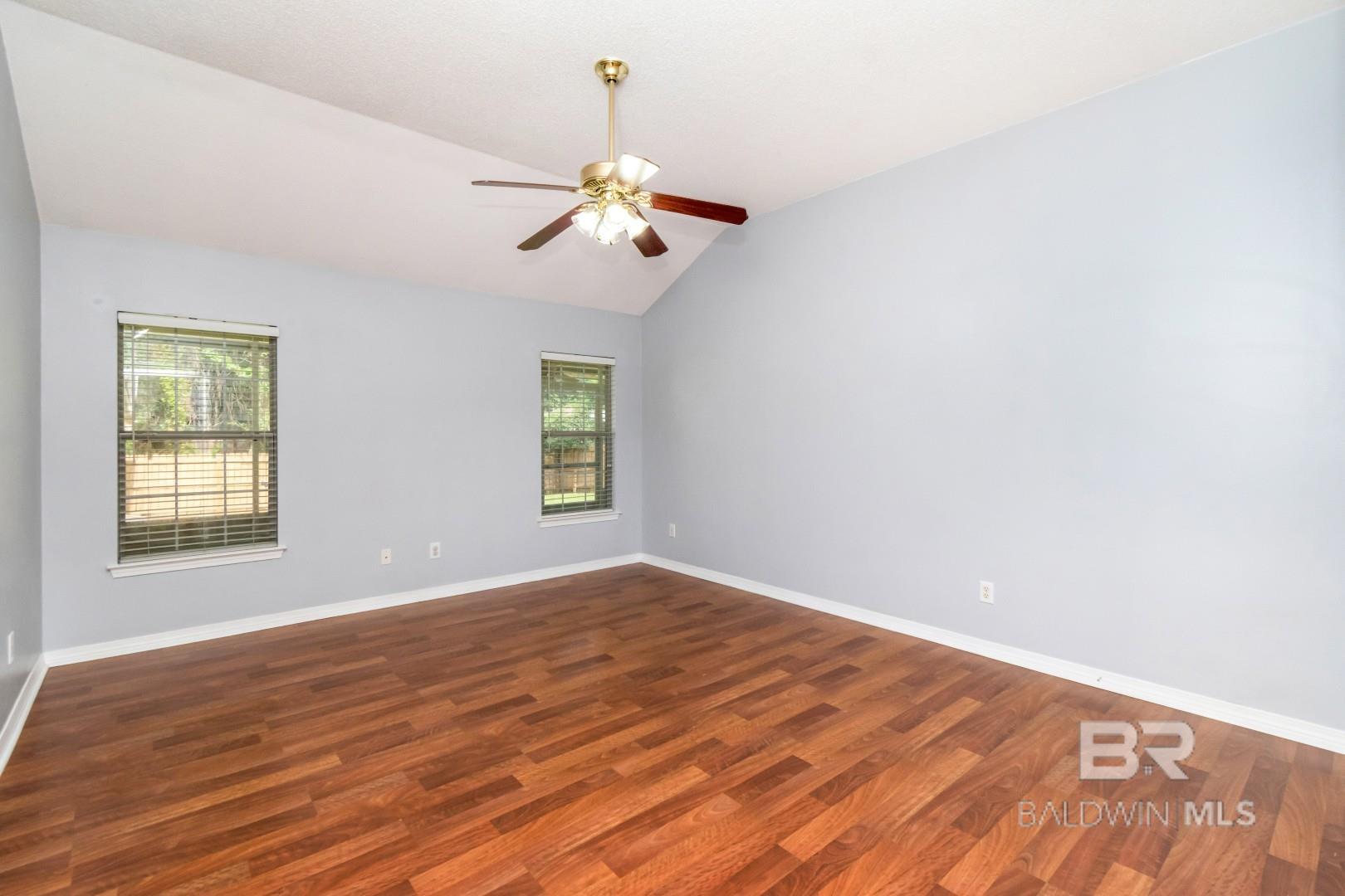 https://zimg.paragon.ice.com/ParagonImages/Property/PG/BCAR/398171/16/0/0/e86c742bc367145643ee9fdf2c5319fa/7/929e5d3b78932efb884b18f0ff3881c8/398171-db80f764-f332-4f30-8b57-5dc9e47c7d96.JPG