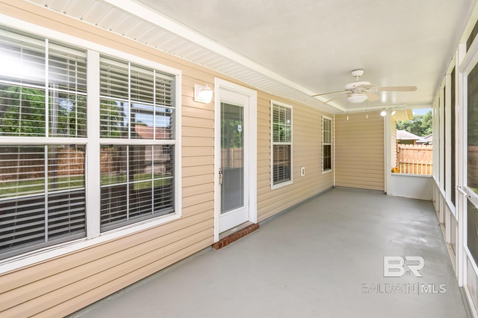https://zimg.paragon.ice.com/ParagonImages/Property/PG/BCAR/398171/28/0/0/613d099825dade4ce39359f3a89341d2/7/929e5d3b78932efb884b18f0ff3881c8/398171-823594b7-32c3-4d9f-9fba-5969f6252314.JPG