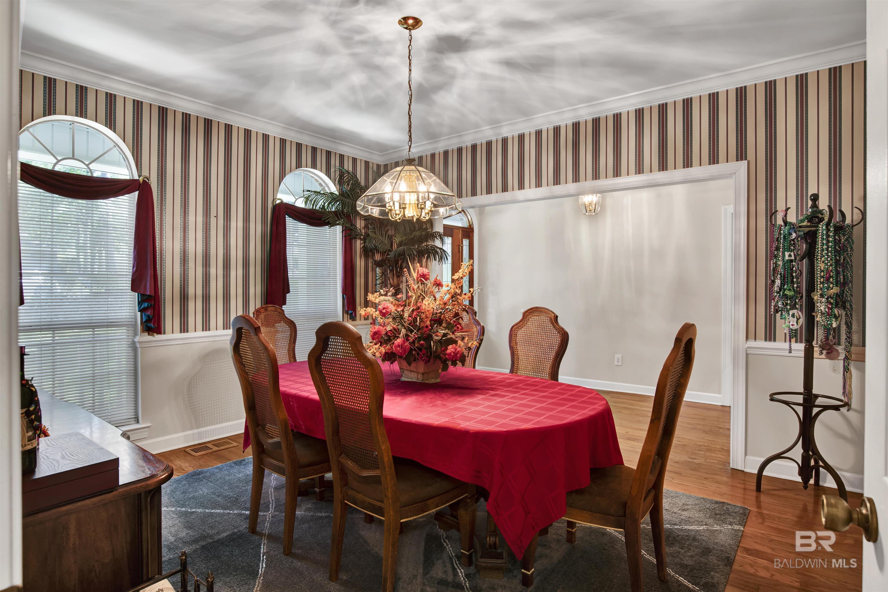 https://zimg.paragon.ice.com/ParagonImages/Property/PG/BCAR/398173/11/0/0/9cd71bfc22ca3541fa8314c979ed67a4/7/720b4e7c2774d71a1aa4062b3132e5b1/398173-5e4a7e1c-4e28-49b0-bdca-8933298ec05b.JPG