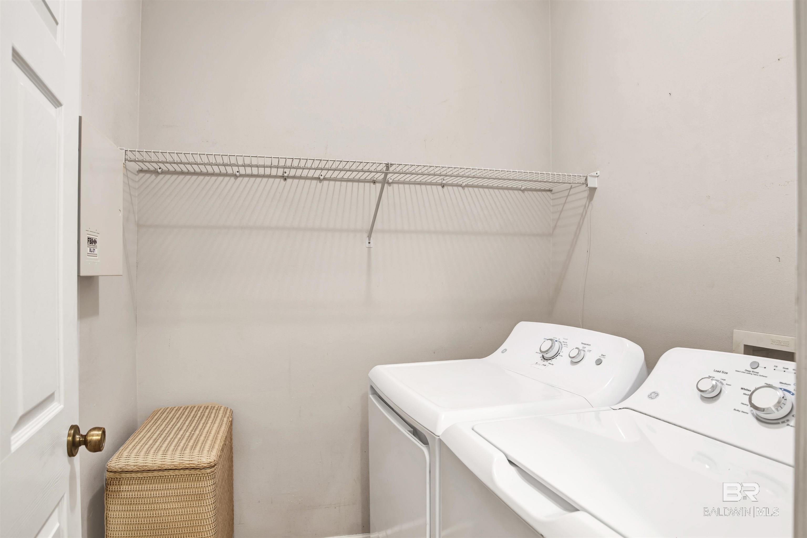 https://zimg.paragon.ice.com/ParagonImages/Property/PG/BCAR/398173/27/0/0/8b81adf2915a020701513ce15817032c/7/720b4e7c2774d71a1aa4062b3132e5b1/398173-2bbf24e3-1476-476b-bdc6-e29720a75fbd.JPG