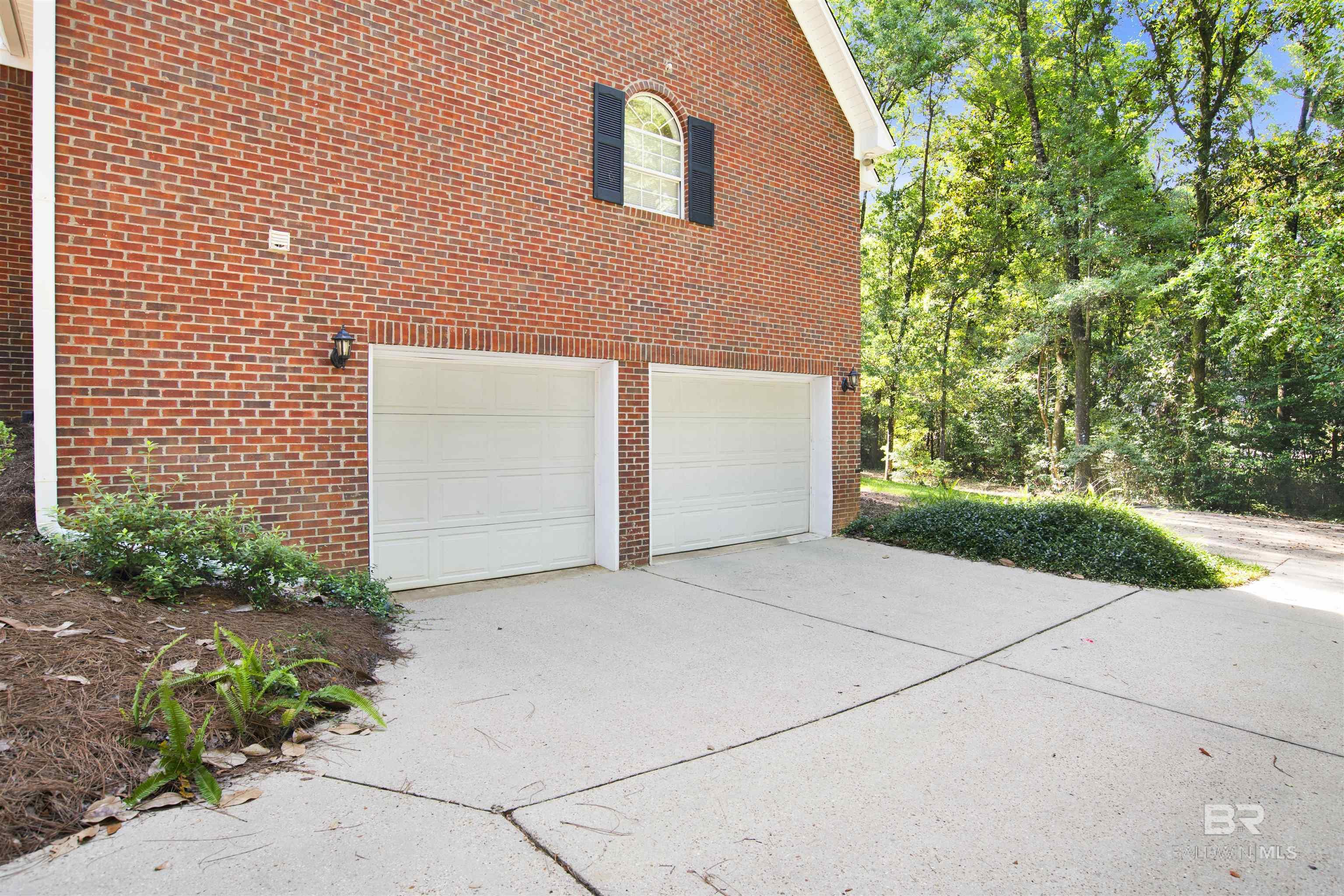 https://zimg.paragon.ice.com/ParagonImages/Property/PG/BCAR/398173/39/0/0/59ea086d968ac6501636c11e4b49428b/7/720b4e7c2774d71a1aa4062b3132e5b1/398173-66cce073-1aa8-4b40-8408-6c977326fbf8.JPG
