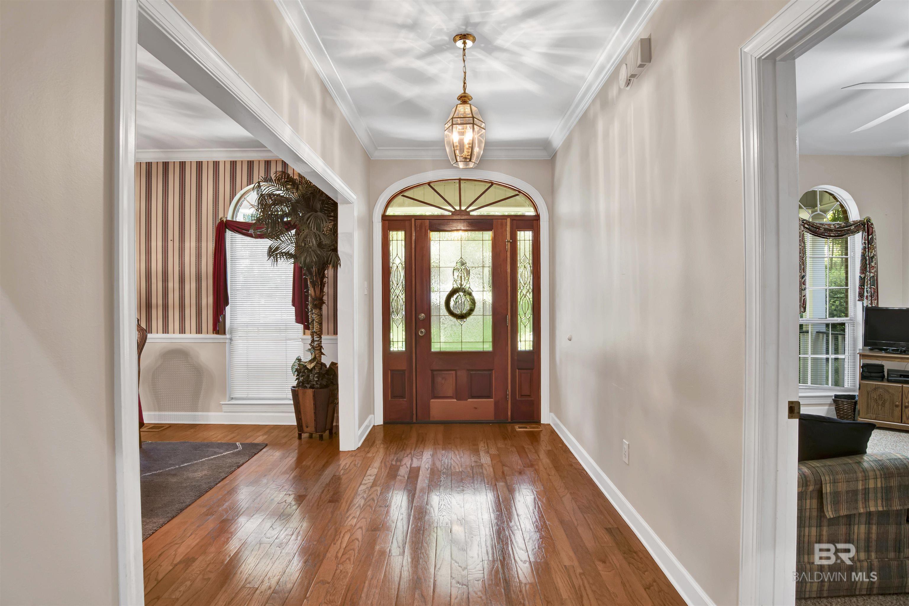 https://zimg.paragon.ice.com/ParagonImages/Property/PG/BCAR/398173/4/0/0/fc91fa5e2015561494a8755027aefc58/7/720b4e7c2774d71a1aa4062b3132e5b1/398173-ab8e061b-e58f-4770-98c2-72b7ec809e9d.JPG