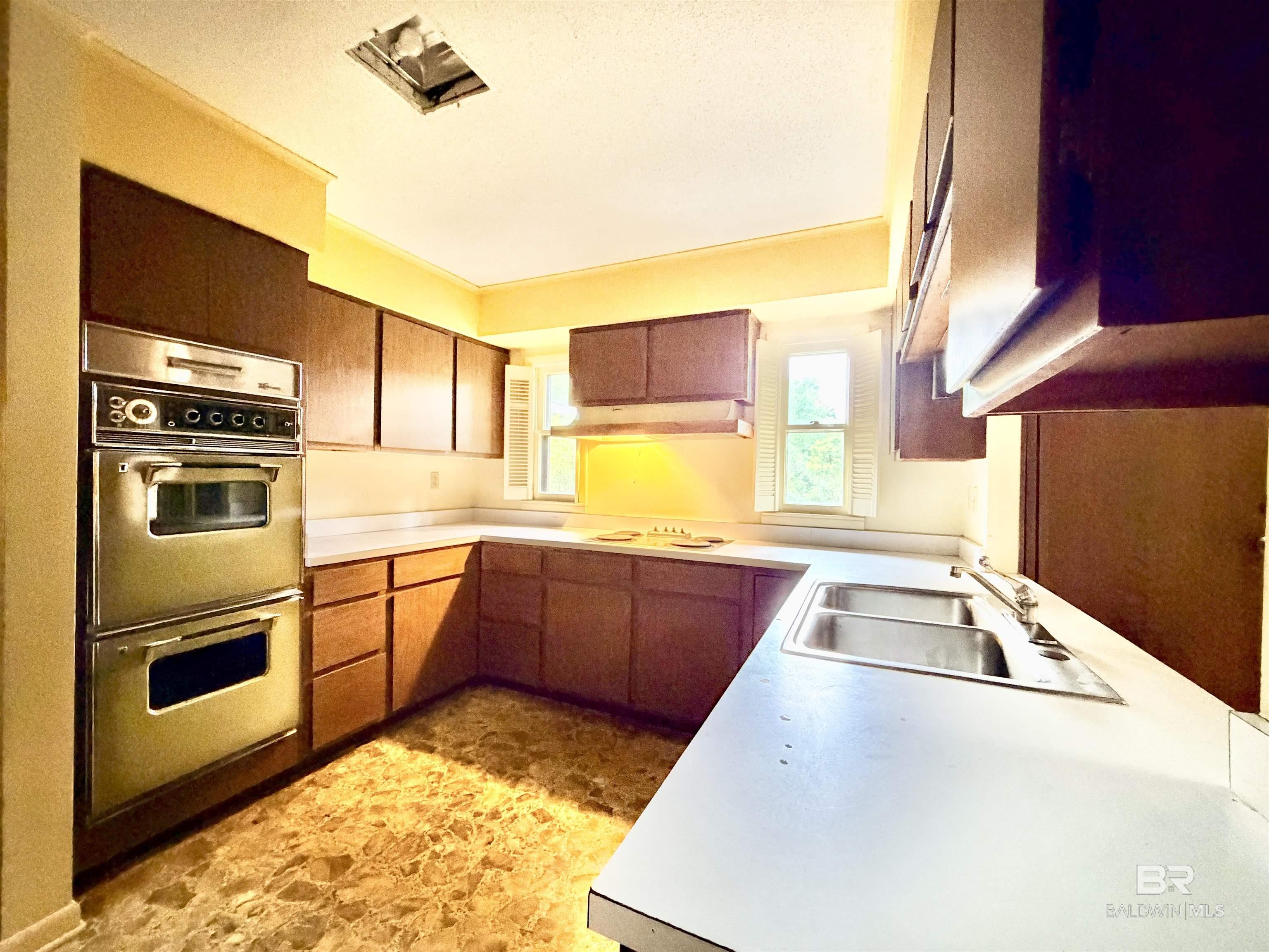 398183 | Photo 25