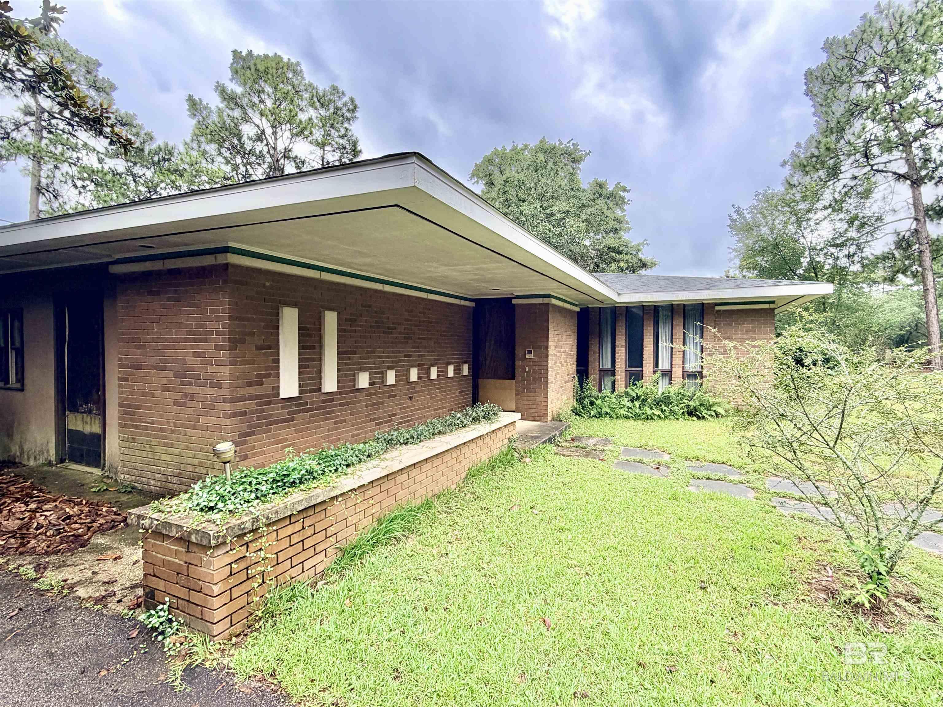 https://zimg.paragon.ice.com/ParagonImages/Property/PG/BCAR/398183/3/0/0/3bd3bdd5fd09d6e5a1912912ecd6efef/7/9634e7d2c1d1147d33d81acb9b466ec0/398183-0064e228-5fe5-43a8-8409-88c10aad1168.JPG