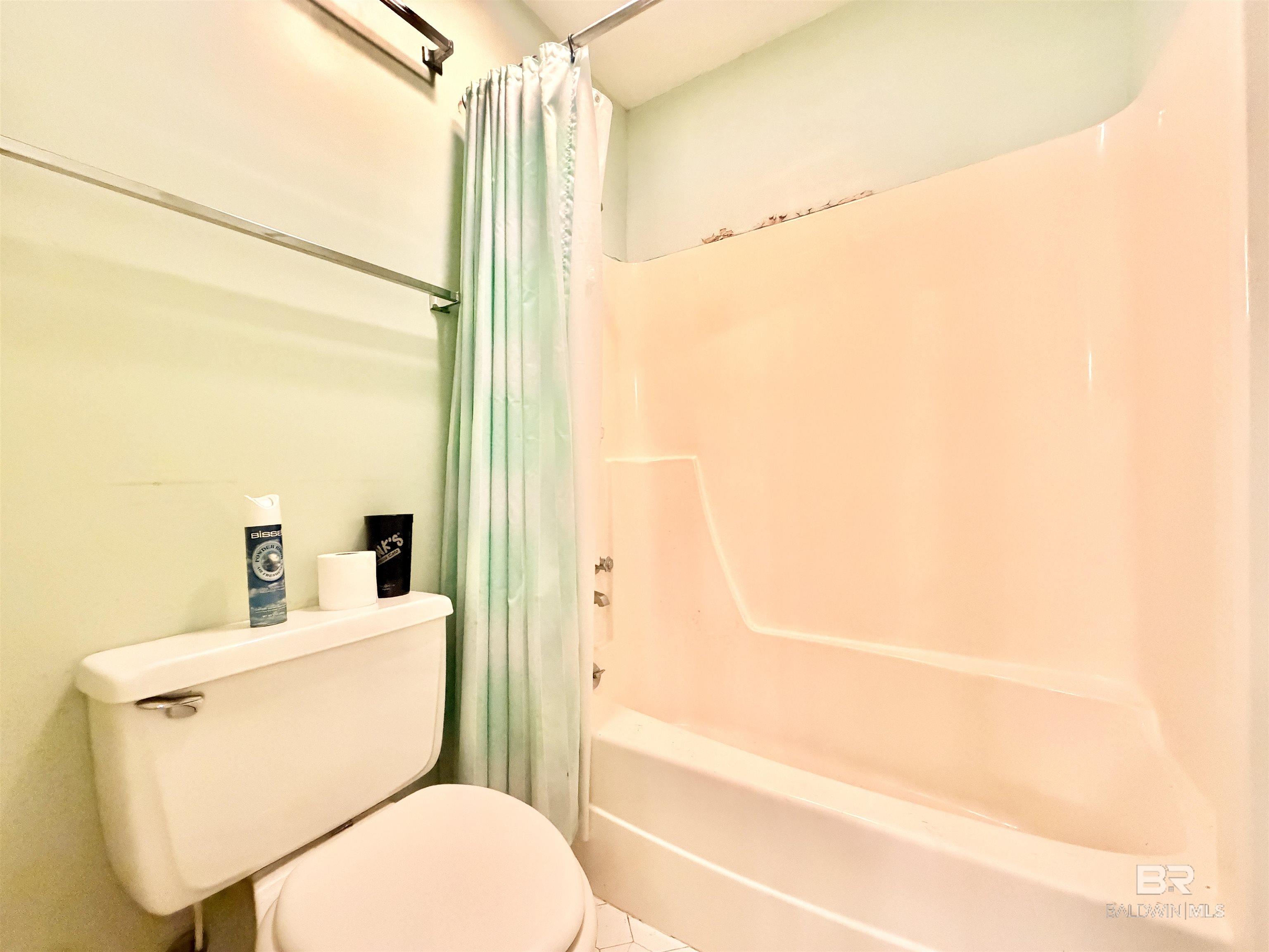 https://zimg.paragon.ice.com/ParagonImages/Property/PG/BCAR/398183/53/0/0/0fc31e0a71e112661d88fc7895252096/7/9634e7d2c1d1147d33d81acb9b466ec0/398183-9c0b7589-e7e5-4071-bcb1-437cad36472a.JPG