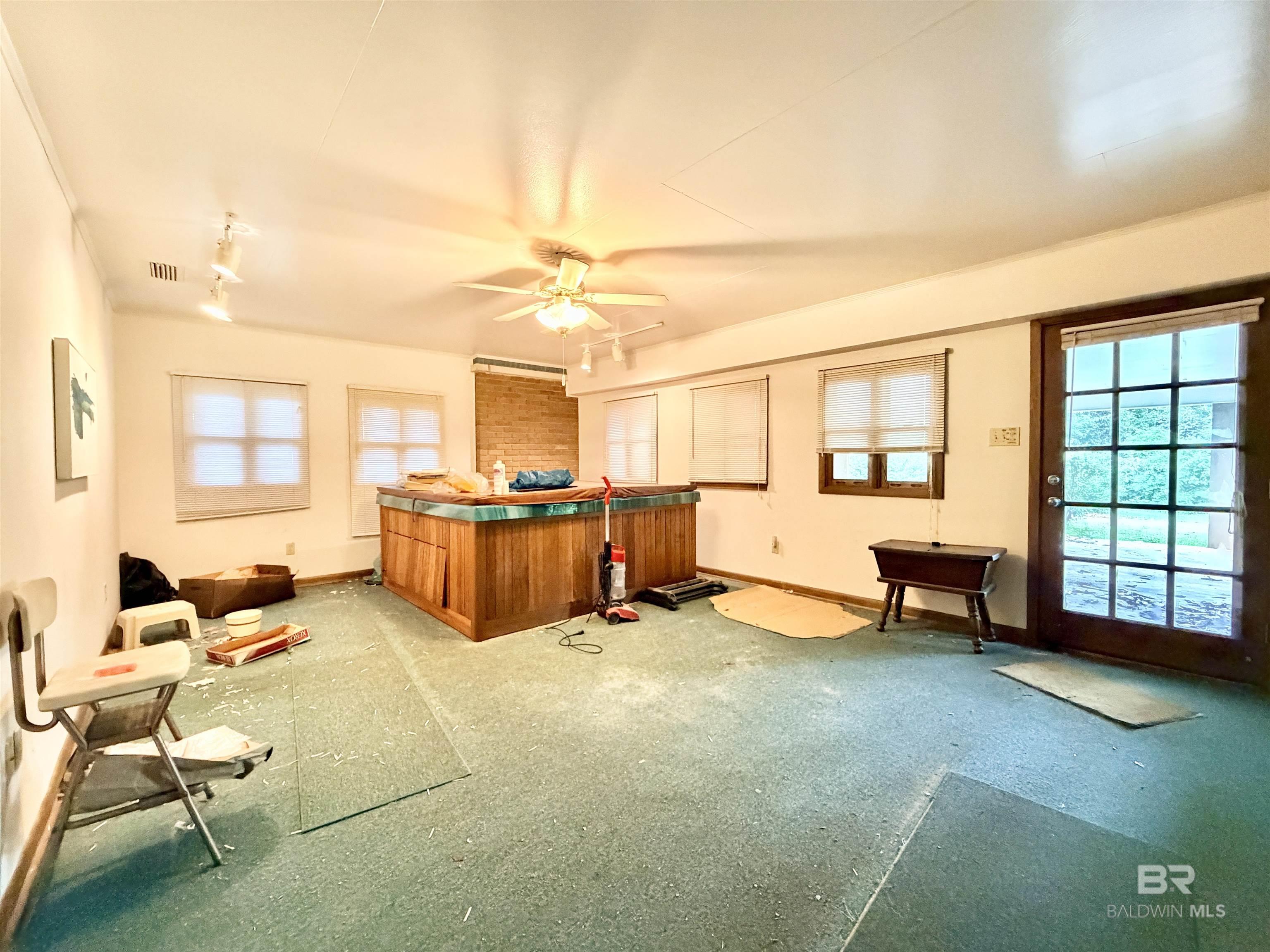 https://zimg.paragon.ice.com/ParagonImages/Property/PG/BCAR/398183/74/0/0/24381967d8b21e69aaacc5cce370fba3/7/9634e7d2c1d1147d33d81acb9b466ec0/398183-3ed8112f-0c9b-4a6c-b133-7208859fbf34.JPG