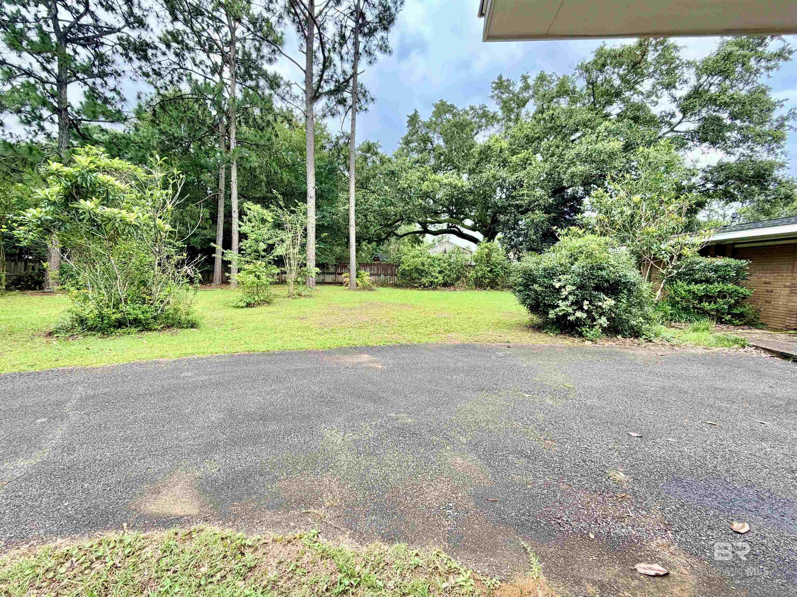 https://zimg.paragon.ice.com/ParagonImages/Property/PG/BCAR/398183/81/0/0/87f8b785feec8c83dd0a39ef1f5e19ad/7/9634e7d2c1d1147d33d81acb9b466ec0/398183-be783d50-3c23-486a-9669-8d91094459fc.JPG