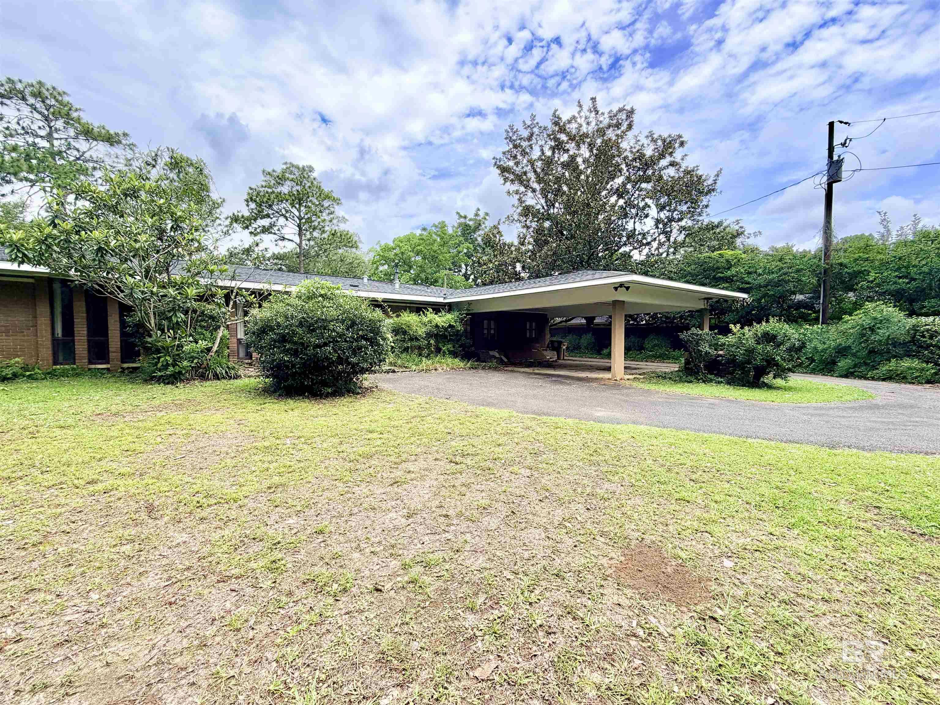 https://zimg.paragon.ice.com/ParagonImages/Property/PG/BCAR/398183/85/0/0/21e2458bfbab671ff5fa9f2307fcaa39/7/9634e7d2c1d1147d33d81acb9b466ec0/398183-c6e713f6-ebf7-4476-a4d3-9c2e693e5a50.JPG