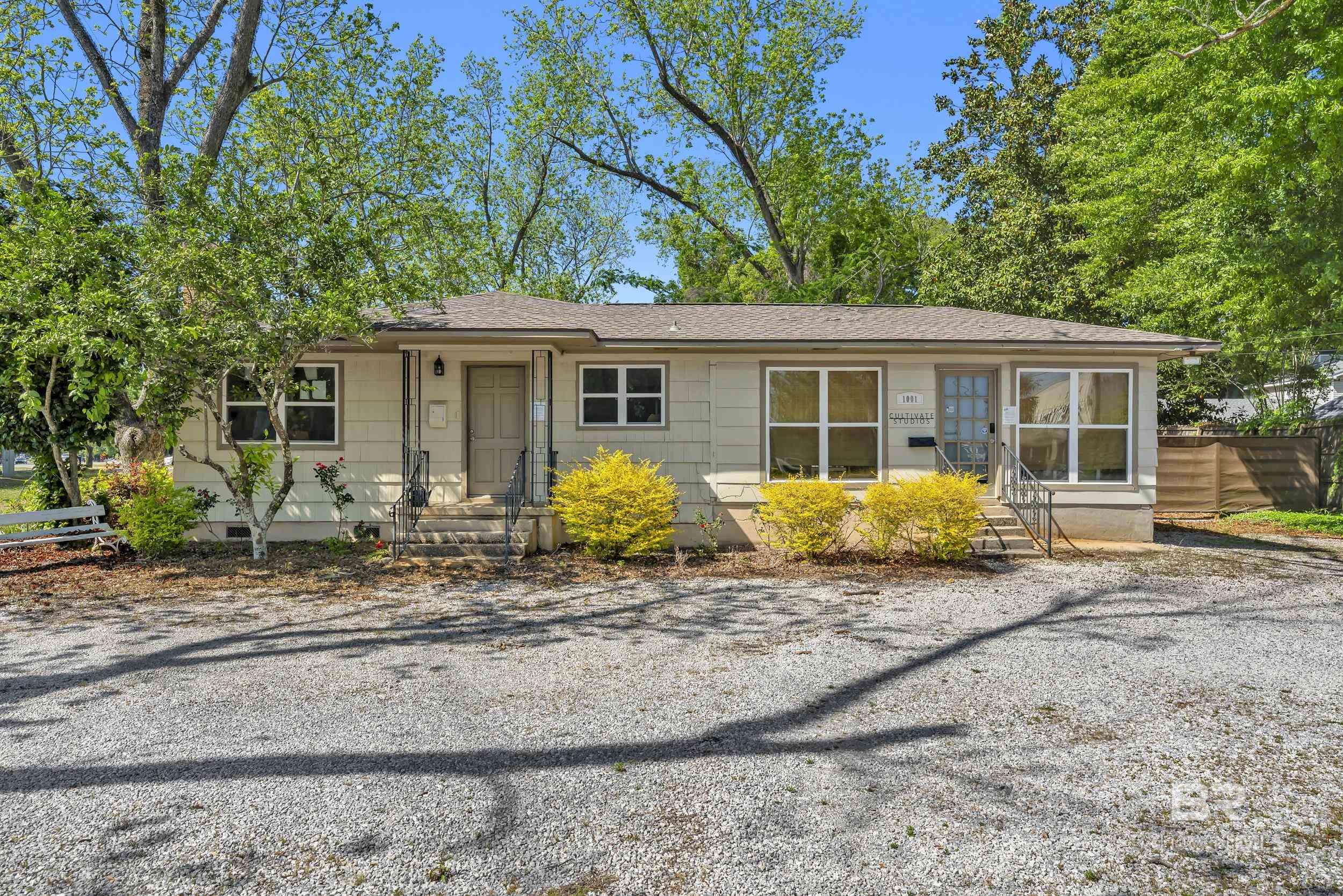 1001 Randall Avenue