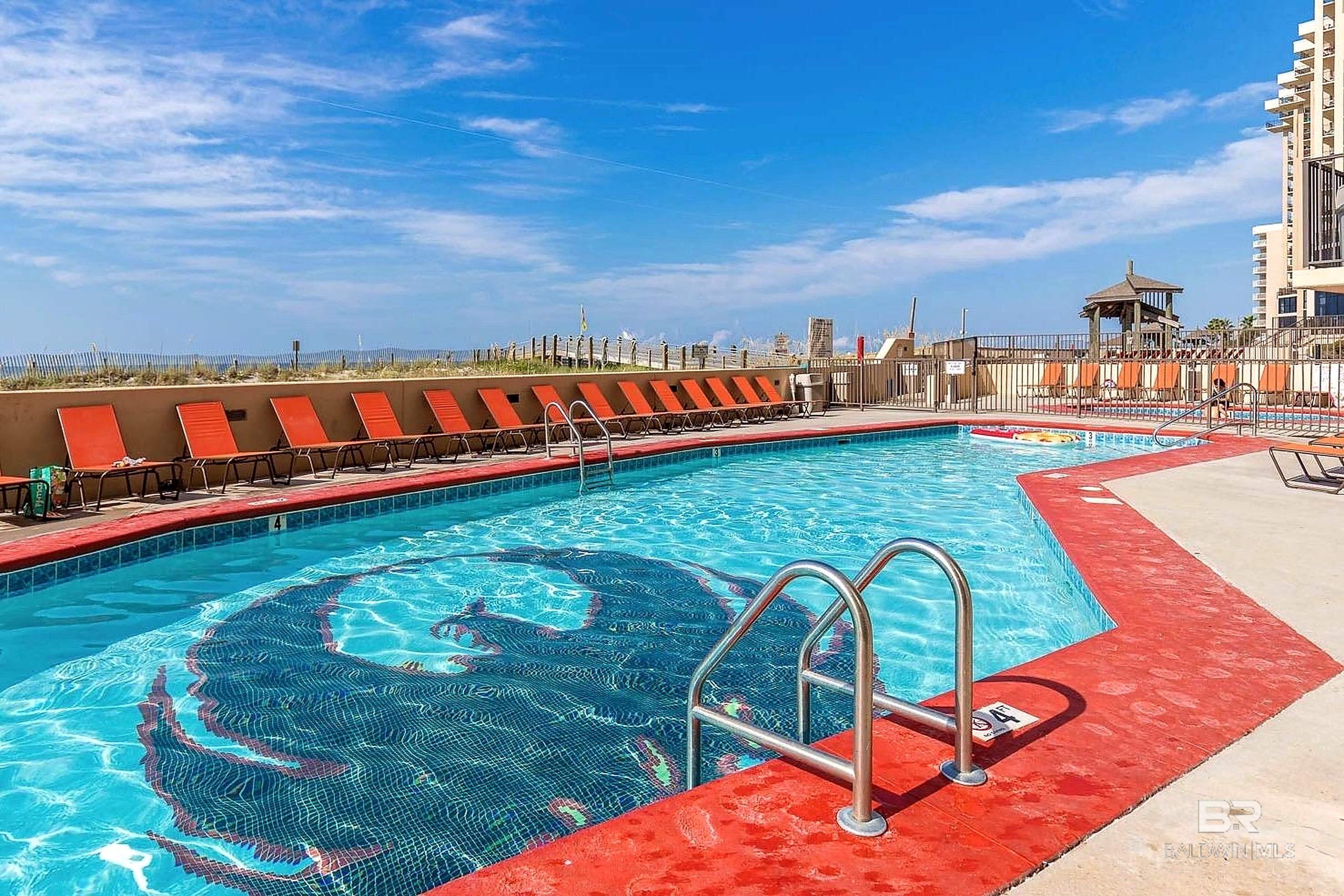 398213 | Photo 24