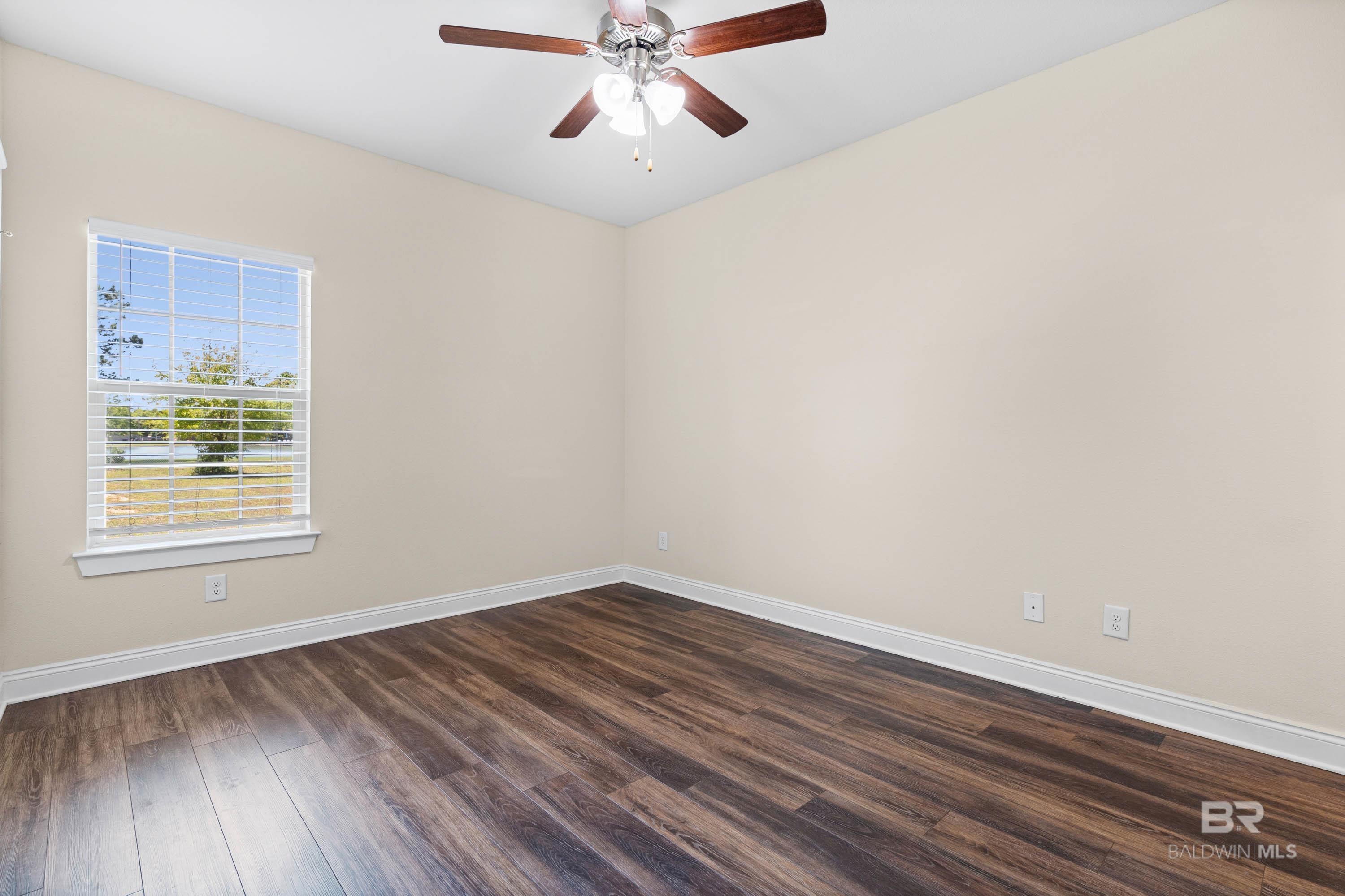 https://zimg.paragon.ice.com/ParagonImages/Property/PG/BCAR/398214/21/0/0/848eb323a68ee6ffb6580b6100ac46e7/7/904b01be8f4d29e4721e308897283626/398214-13f15ec2-2f51-42eb-a1e3-19c59a8e9397.JPG