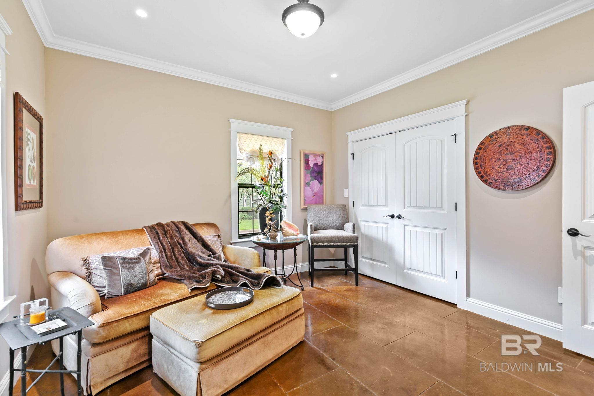 https://zimg.paragon.ice.com/ParagonImages/Property/PG/BCAR/398219/19/0/0/c62debfcf4a274fc5e9032fcbda18512/7/c70f8fe282cec7abf085c77cf99d4fd9/398219-da7ff70f-66d8-4622-9cb1-57165e210604.JPG