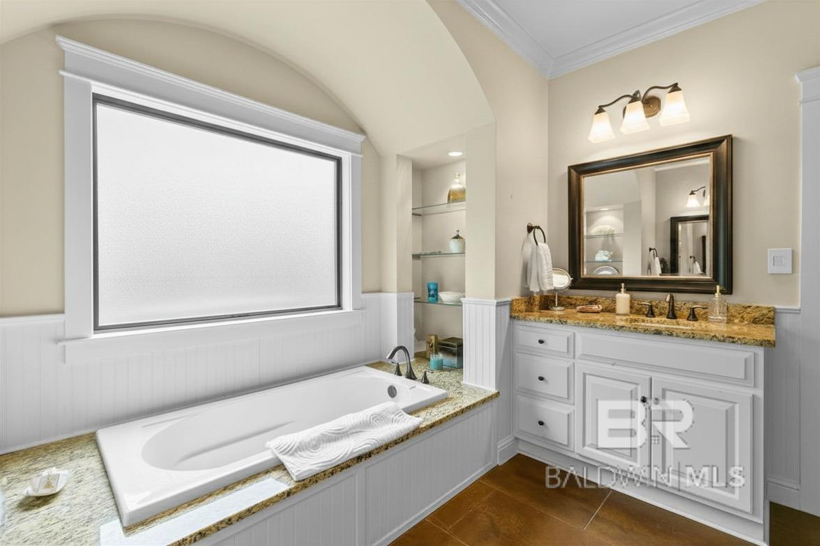 https://zimg.paragon.ice.com/ParagonImages/Property/PG/BCAR/398219/26/0/0/eaaa07727c6f1ee4aeb1c1c33ee95873/7/c70f8fe282cec7abf085c77cf99d4fd9/398219-dea0d7e2-669a-4c3b-a64a-b39a09bf64ae.JPG