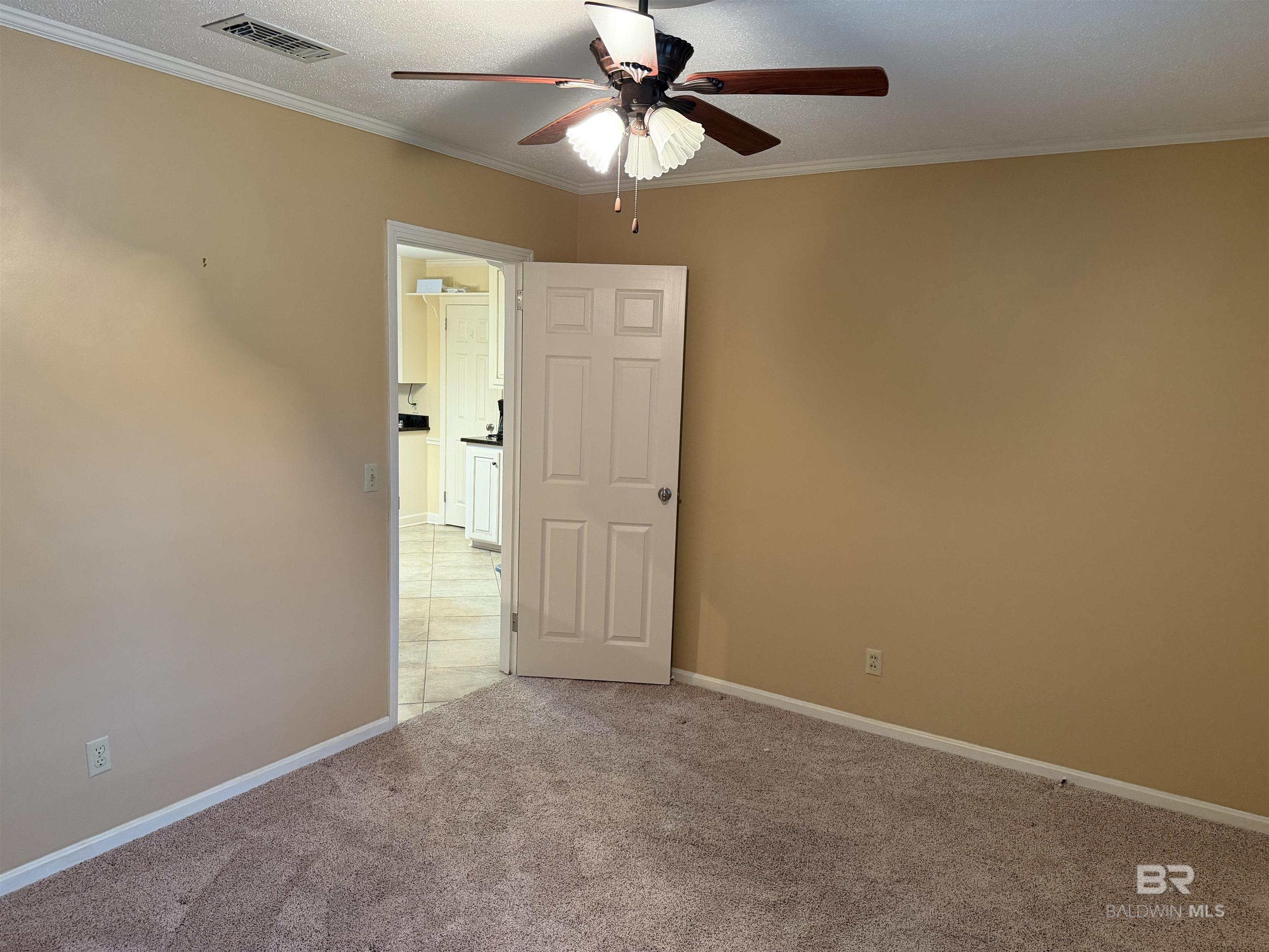 https://zimg.paragon.ice.com/ParagonImages/Property/PG/BCAR/398224/24/0/0/46d0e070703e32e3fb3800dead9a07d1/7/d327cdf6e7b21a5101195d582b920d9d/398224-8def297b-650a-4536-b118-b610a7f6f3b1.JPG