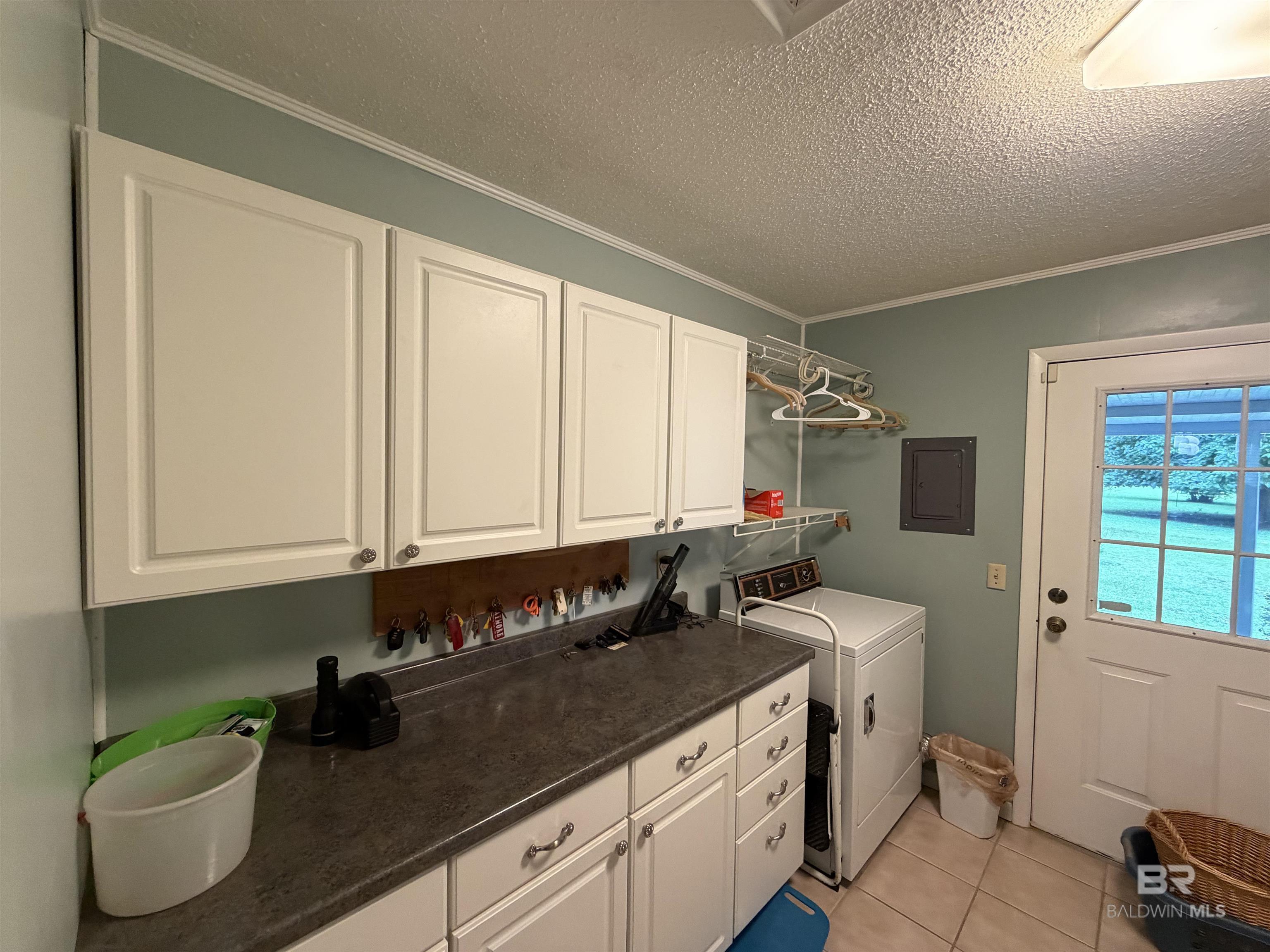 https://zimg.paragon.ice.com/ParagonImages/Property/PG/BCAR/398224/34/0/0/a2218086e340a6c1abe933f53fd6cac6/7/d327cdf6e7b21a5101195d582b920d9d/398224-98665aea-3511-4e8a-9086-61887830f63a.JPG