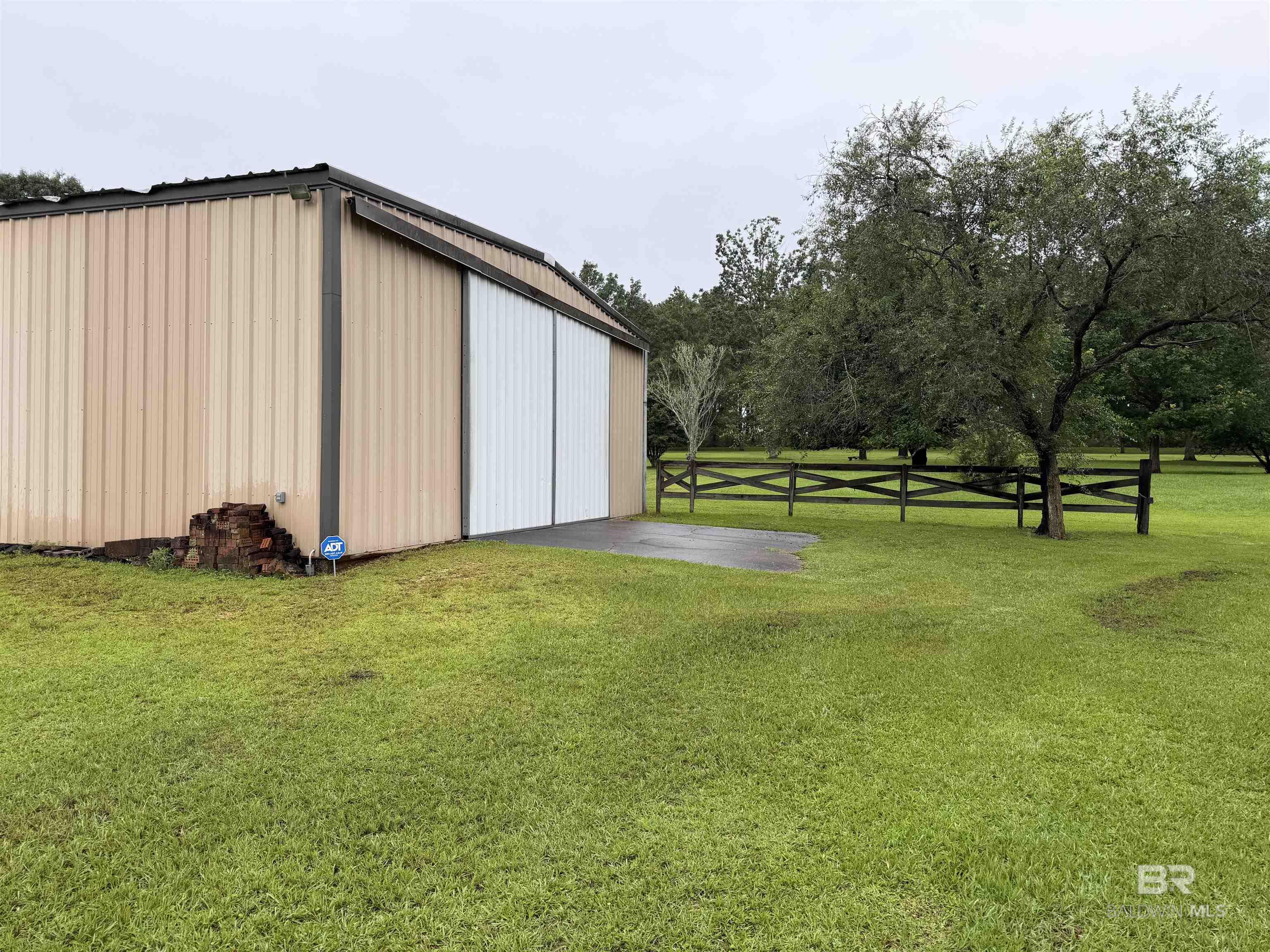 https://zimg.paragon.ice.com/ParagonImages/Property/PG/BCAR/398224/45/0/0/bd8923bb747e8bcce826d761bc8ab94a/7/d327cdf6e7b21a5101195d582b920d9d/398224-e30999d2-fedc-488b-afcb-7f72d703cd78.JPG