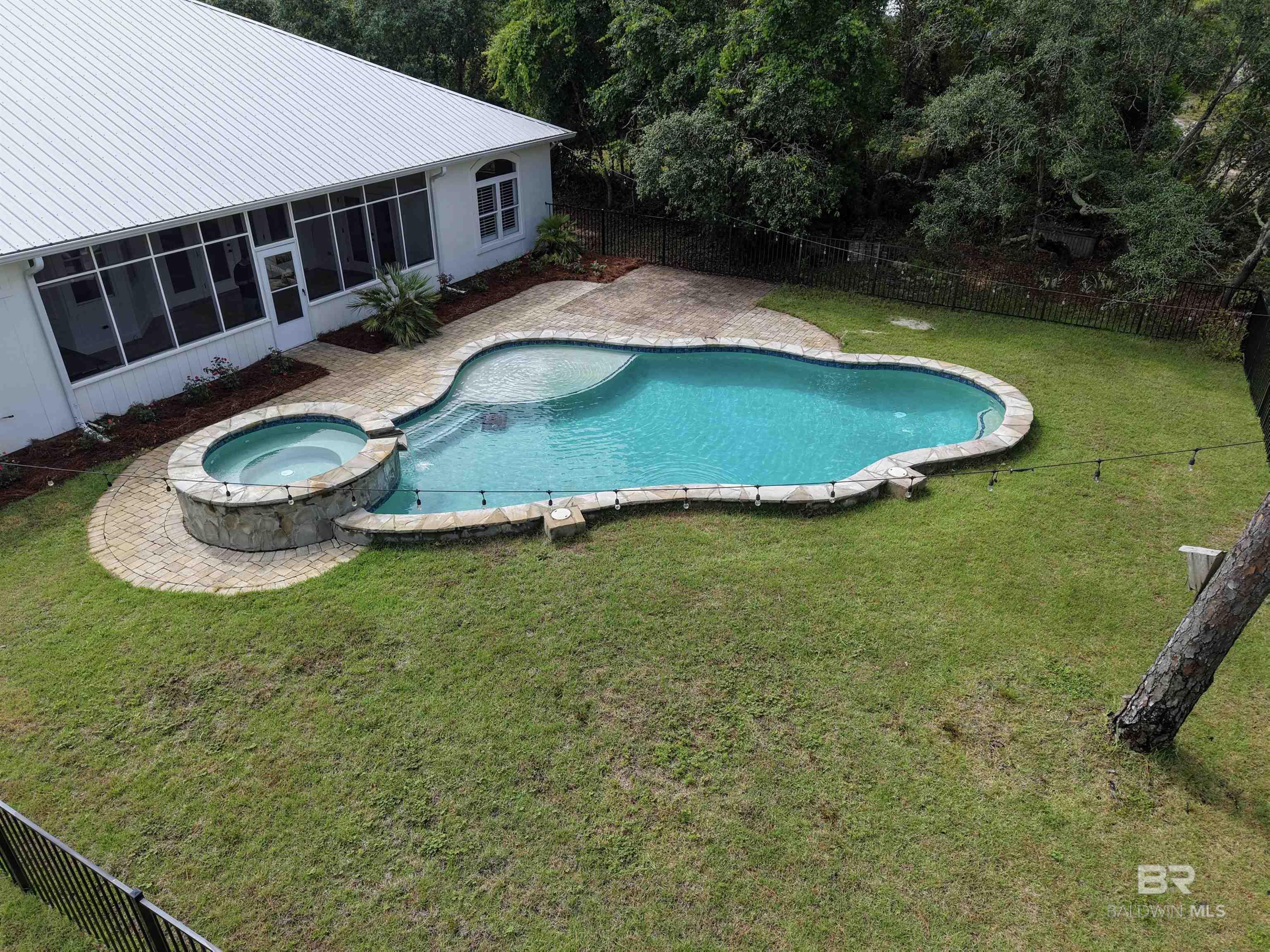 https://zimg.paragon.ice.com/ParagonImages/Property/PG/BCAR/398226/30/0/0/6f49b8d56e91c37cad2b317f00c403f6/7/0b5e4f9fb51f416475fda1a0b2b5b725/398226-327c40e3-1ac2-49c2-b01b-36159a1d0cdf.JPG