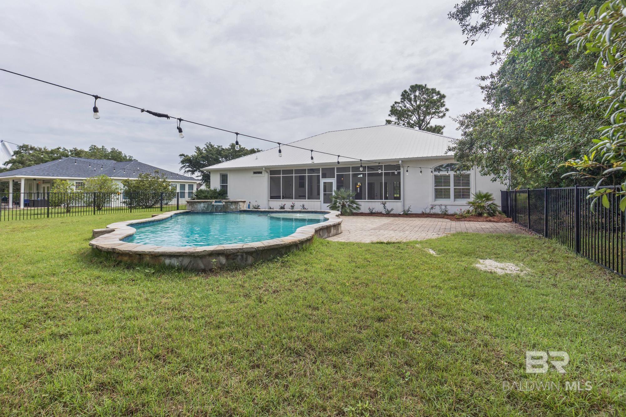 https://zimg.paragon.ice.com/ParagonImages/Property/PG/BCAR/398226/32/0/0/f60a42a5c79c0fd8be3ecba4f78f1eee/7/0b5e4f9fb51f416475fda1a0b2b5b725/398226-15d6d74b-a9fa-41ef-8f6f-8b355476f146.JPG