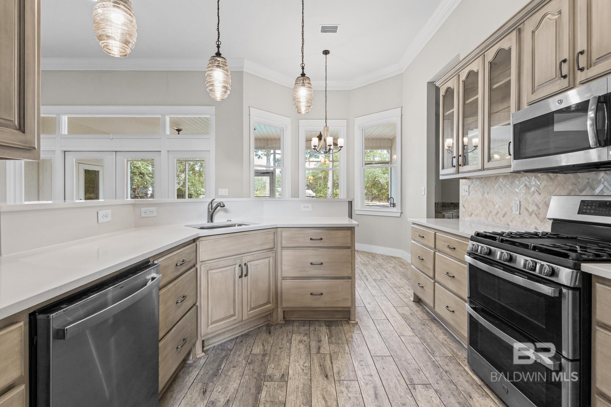 https://zimg.paragon.ice.com/ParagonImages/Property/PG/BCAR/398226/8/0/0/c32eec48fd5715a19ab126246d26eb49/7/0b5e4f9fb51f416475fda1a0b2b5b725/398226-51a7536c-ff9b-46d7-bd87-ff610d18caaa.JPG