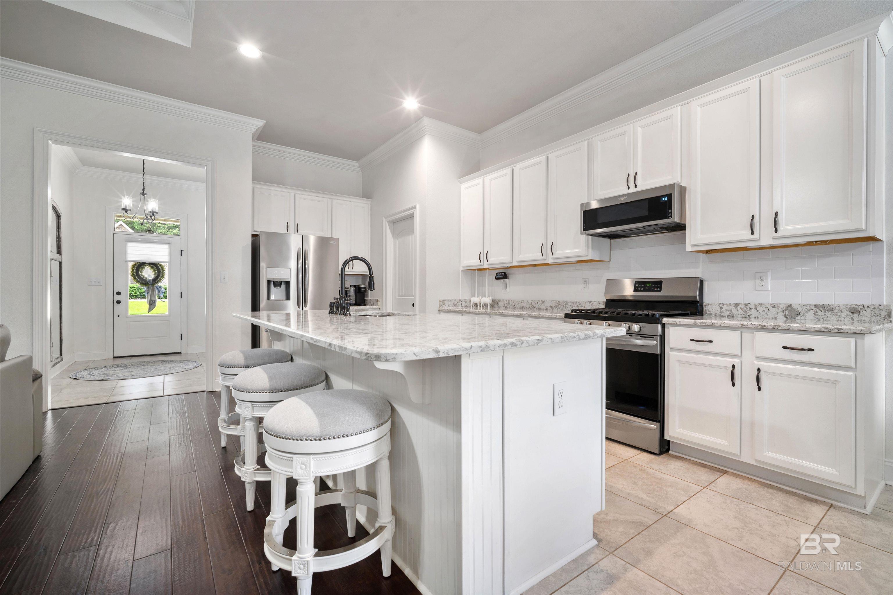 https://zimg.paragon.ice.com/ParagonImages/Property/PG/BCAR/398227/3/0/0/1bb04f5548c039c074cdc06d14f34038/7/51a6b68feff93cbf3c7b26d66cc7f358/398227-4c8fa2f3-0988-4600-bb59-11dae097784f.JPG