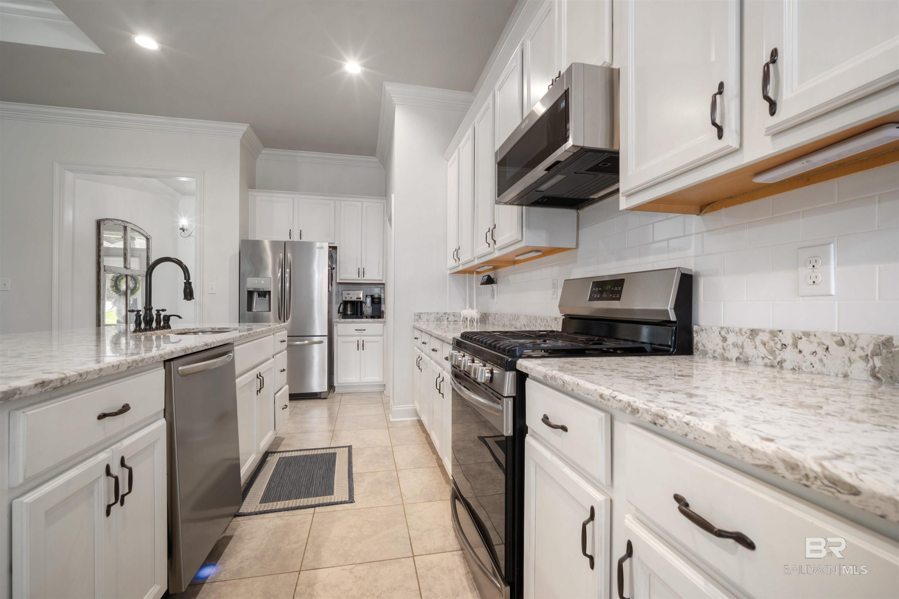 https://zimg.paragon.ice.com/ParagonImages/Property/PG/BCAR/398227/9/0/0/5b7638867b1af257ed5a9b13358440c6/7/51a6b68feff93cbf3c7b26d66cc7f358/398227-a534c47a-062a-4be0-a5b4-c2f2cfbab57b.JPG