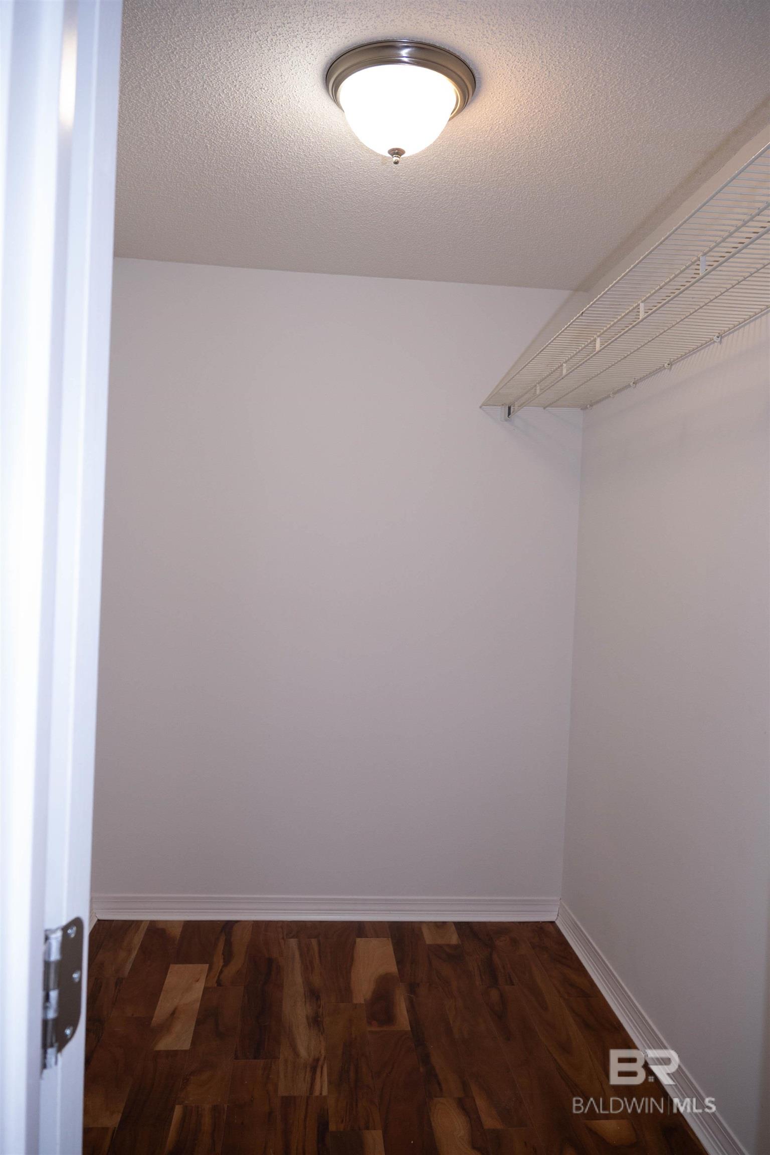 398231 | Photo 15