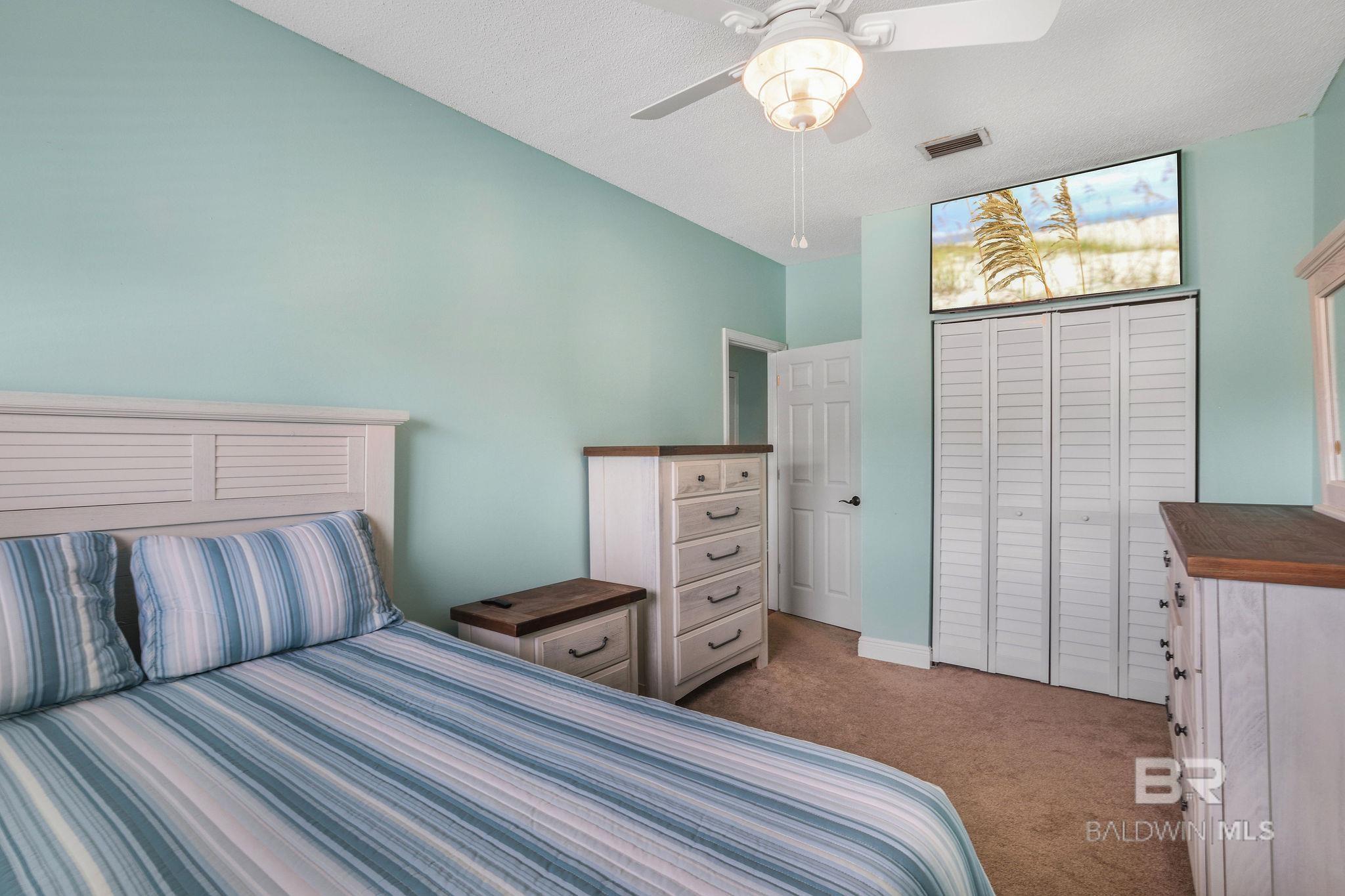 https://zimg.paragon.ice.com/ParagonImages/Property/PG/BCAR/398242/10/0/0/ec2c83f65b88cd75dc8d14f8fbe7e2f3/7/86035574ef24f5dc6e3fc0b249f7df89/398242-21b038bd-8fee-4110-ae60-dda69748aad4.JPG