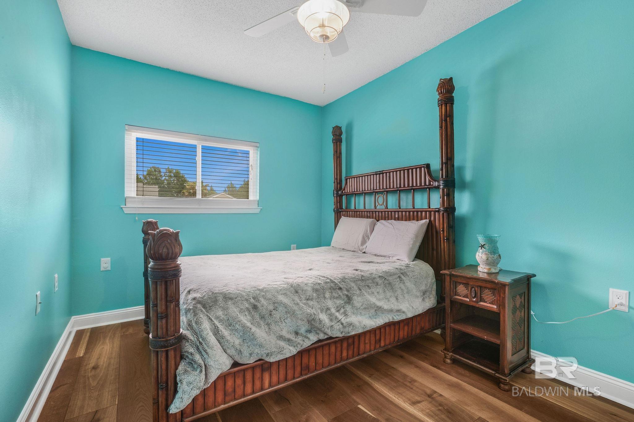 https://zimg.paragon.ice.com/ParagonImages/Property/PG/BCAR/398242/13/0/0/f586a2e8d68c672d656a3d6324f58e1d/7/86035574ef24f5dc6e3fc0b249f7df89/398242-d7f6d826-0e04-4fe2-aaf2-27b4219732ae.JPG