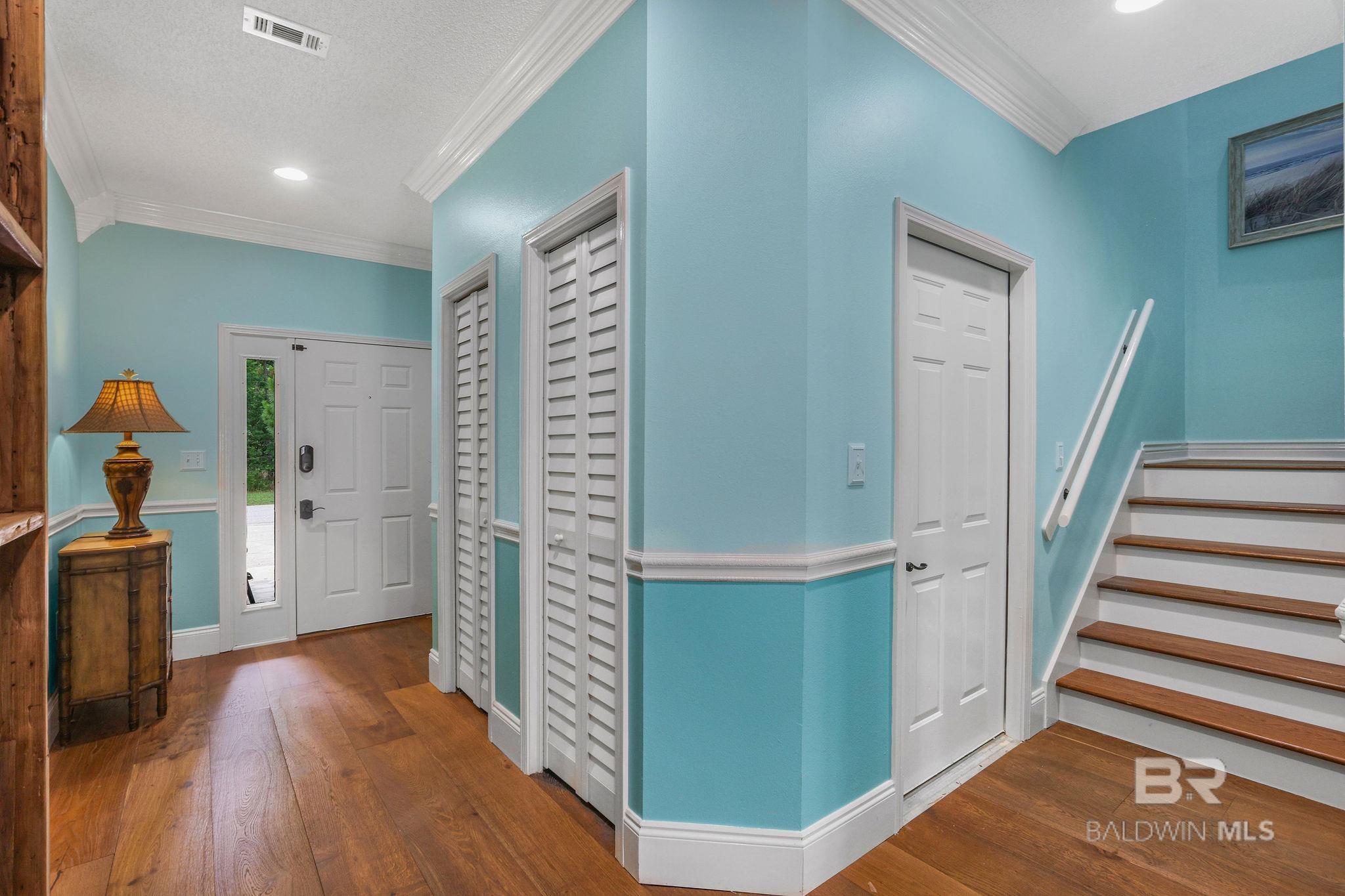 https://zimg.paragon.ice.com/ParagonImages/Property/PG/BCAR/398242/8/0/0/e4207159b221e7f8e40f5b6635b5d95b/7/86035574ef24f5dc6e3fc0b249f7df89/398242-dabb9b28-b32e-4bb9-8696-5ea0ac738390.JPG