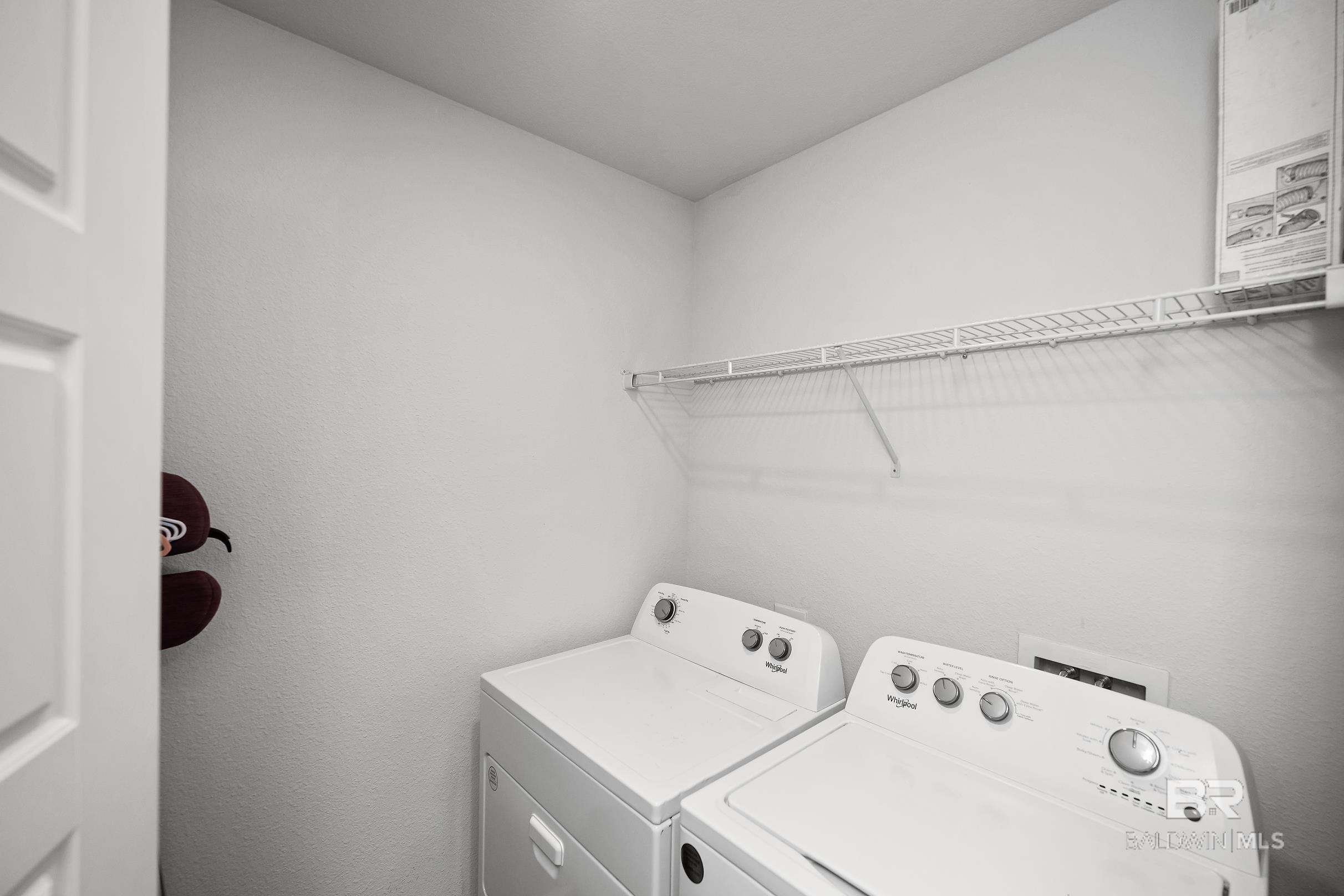 398243 | Photo 19