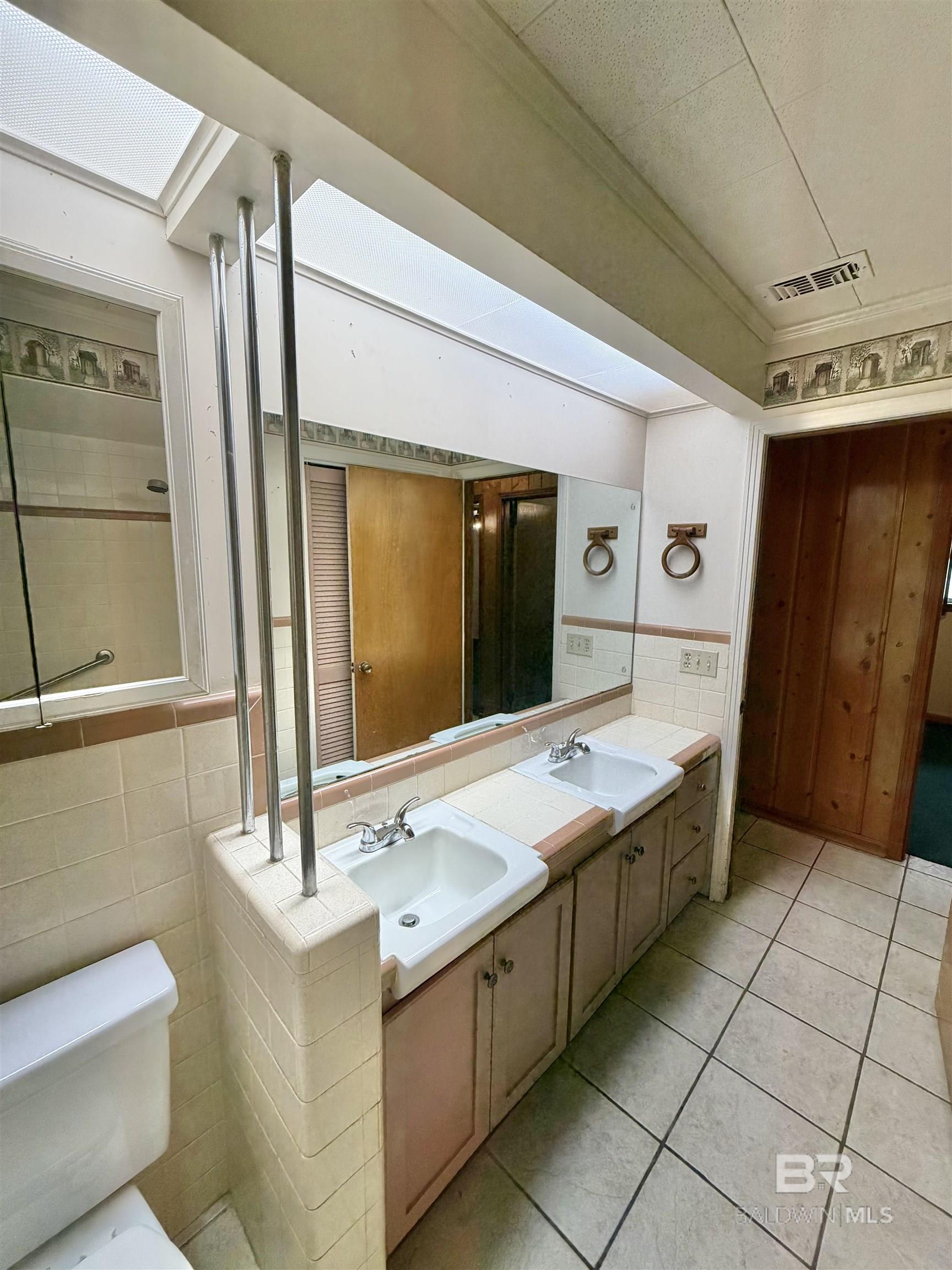 398244 | Photo 21