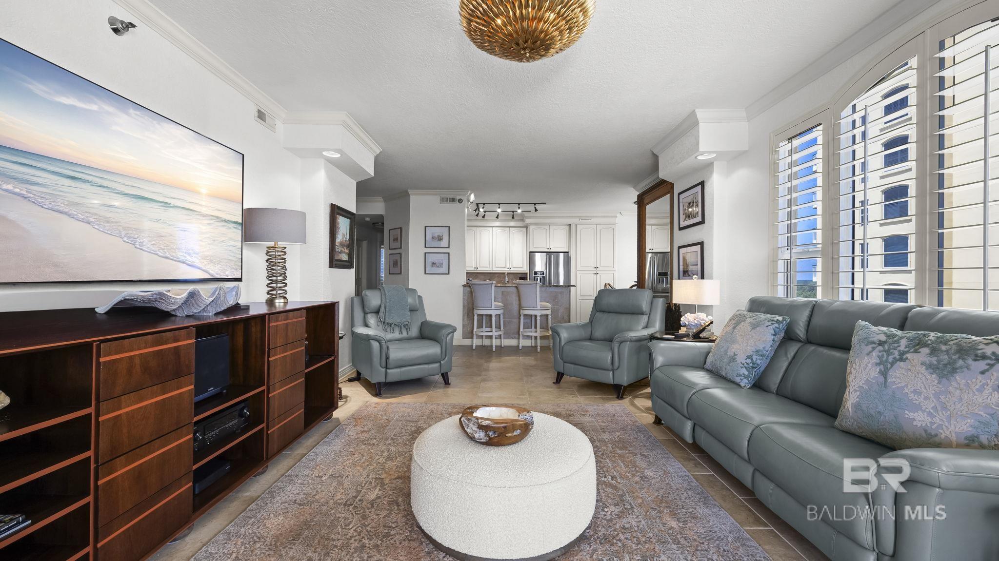 https://zimg.paragon.ice.com/ParagonImages/Property/PG/BCAR/398249/5/0/0/b8a3c526d27fbca6d34e6a33363a68b5/7/8d7ac650df3595edd26393e2ae8be681/398249-57ee4daa-c61b-4fbe-a545-3d3d9ed56040.JPG