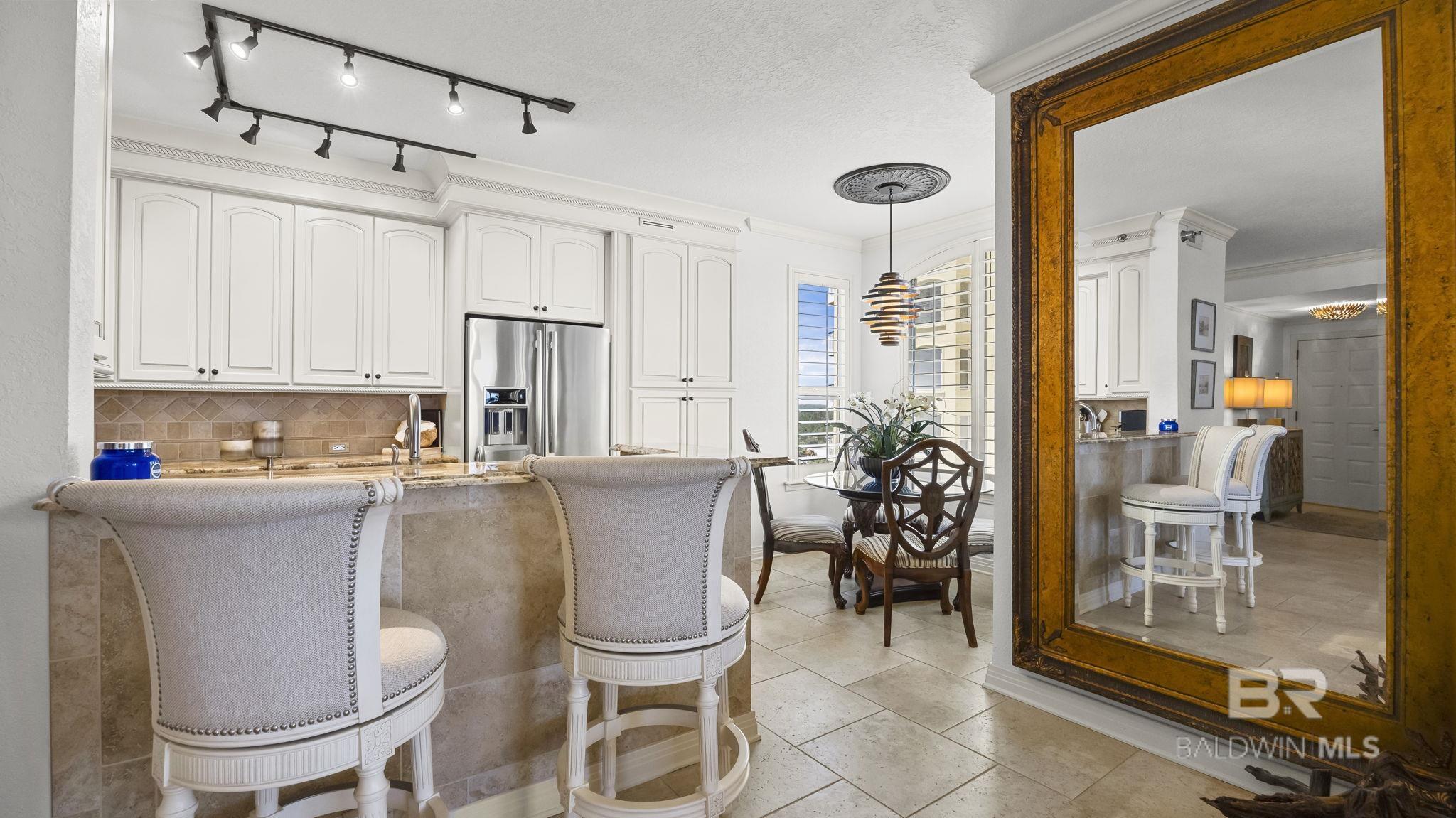 https://zimg.paragon.ice.com/ParagonImages/Property/PG/BCAR/398249/9/0/0/fc0accecda4351b91a991f2974c65a1d/7/8d7ac650df3595edd26393e2ae8be681/398249-e2a262b8-7bba-4d23-846e-6b22706b97ee.JPG