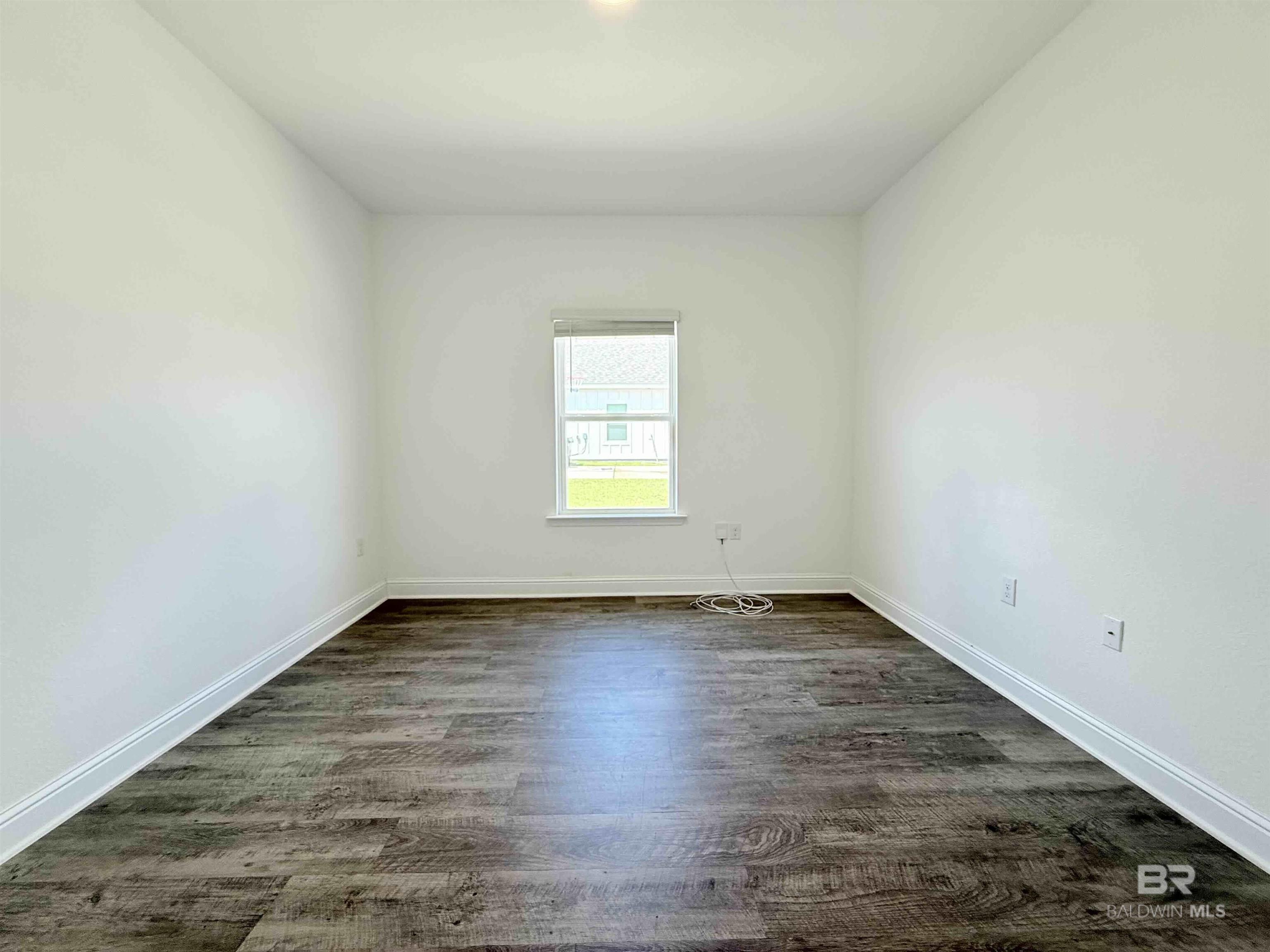 https://zimg.paragon.ice.com/ParagonImages/Property/PG/BCAR/398250/10/0/0/a6de2cef56b2a83b54cf7c5e713fa460/7/20d1cce652dcee97cf69a50f2ea9b818/398250-D1EB2502-A4D1-4B6A-985E-5D5D2DCE0122.JPG