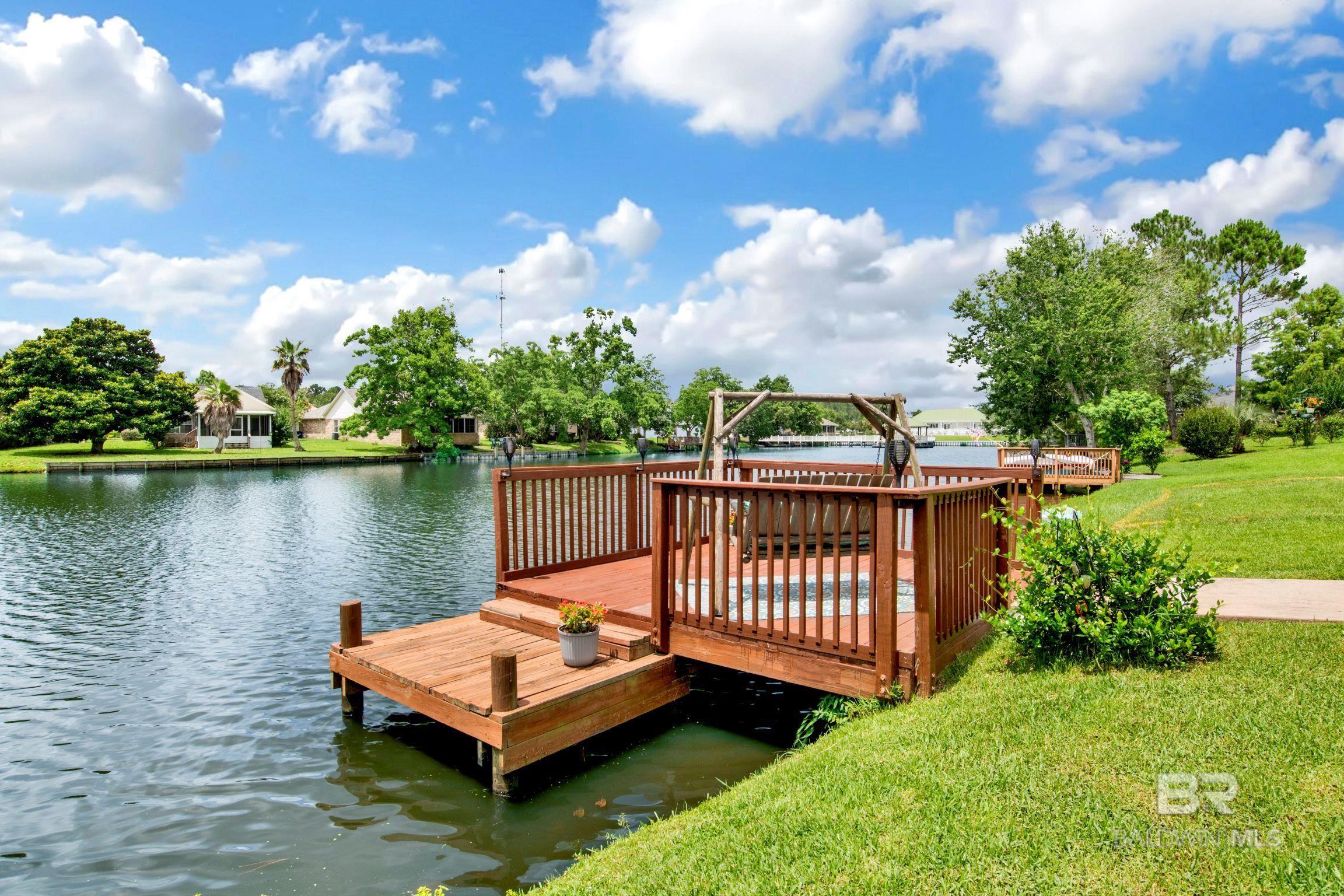 https://zimg.paragon.ice.com/ParagonImages/Property/PG/BCAR/398264/3/0/0/d5d0a121323e80908f96a104348a8f88/7/fcfd389efd4994e08c7ac57573695c4a/398264-67bafb27-f07a-4f7f-b49f-6b9300ec016d.JPG