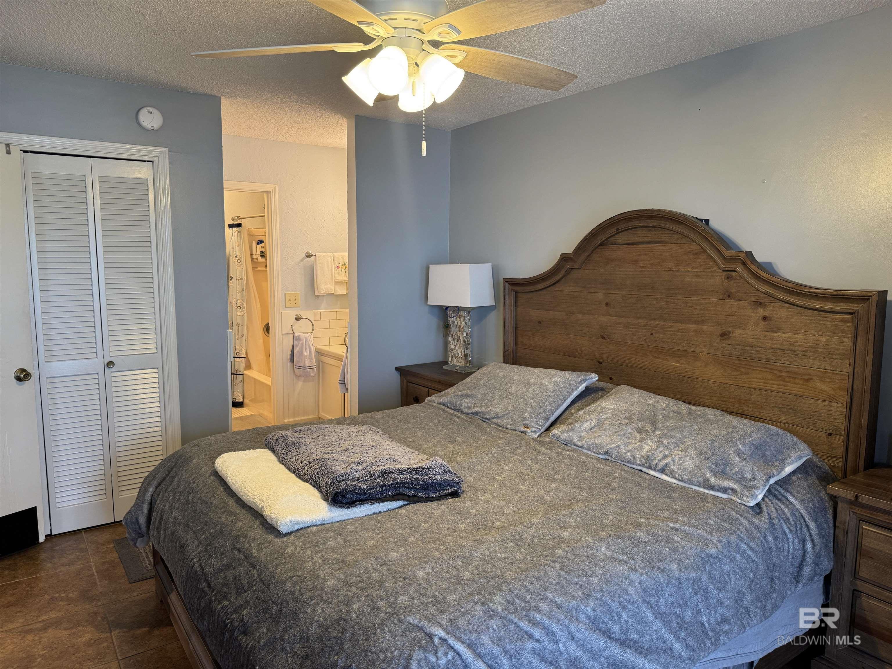 https://zimg.paragon.ice.com/ParagonImages/Property/PG/BCAR/398274/14/0/0/de9fd0af58ab8b65e24f45282feb81c7/7/a3ce8008ff726789b1bd7bb94b60fdc0/398274-5F639D65-0CB5-4784-A7DC-C75BE4A4F63F.JPG