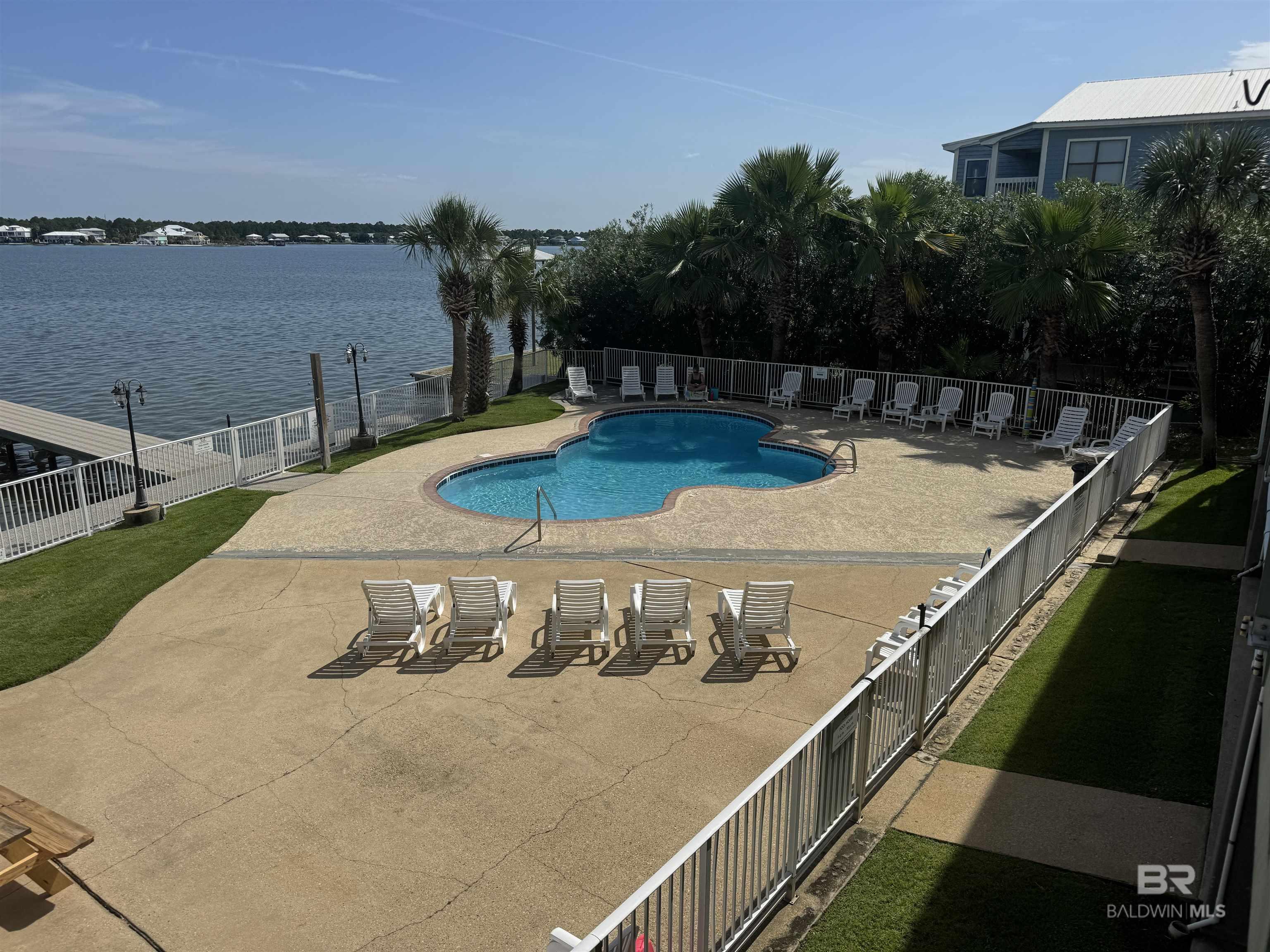 https://zimg.paragon.ice.com/ParagonImages/Property/PG/BCAR/398274/29/0/0/a5db4178748fb46257ba4ebf593c7509/7/a3ce8008ff726789b1bd7bb94b60fdc0/398274-5E3AC052-A0B7-4BF4-A1A4-BA7C23E00A6C.JPG