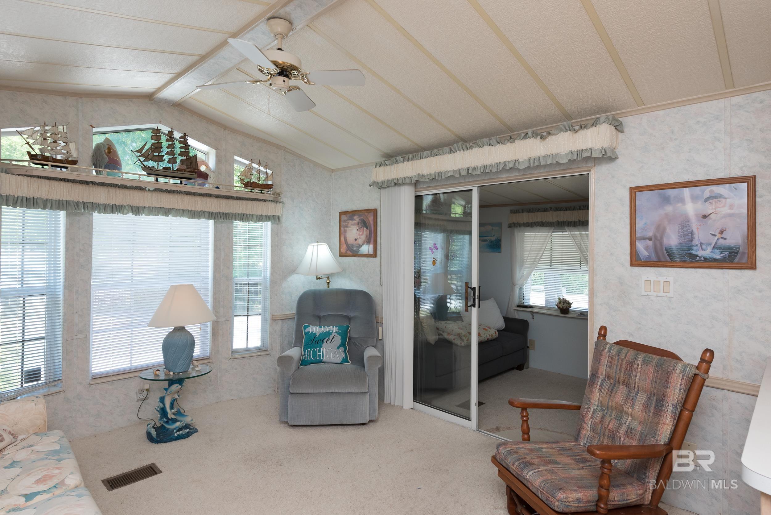 https://zimg.paragon.ice.com/ParagonImages/Property/PG/BCAR/398275/10/0/0/b8dd7d8001909f2b9848b51819b87517/7/36a201602055d6f91b1b51ddf50495bb/398275-BCBFF11D-59DC-4571-A7F8-3BC9A45DE5EA.JPG