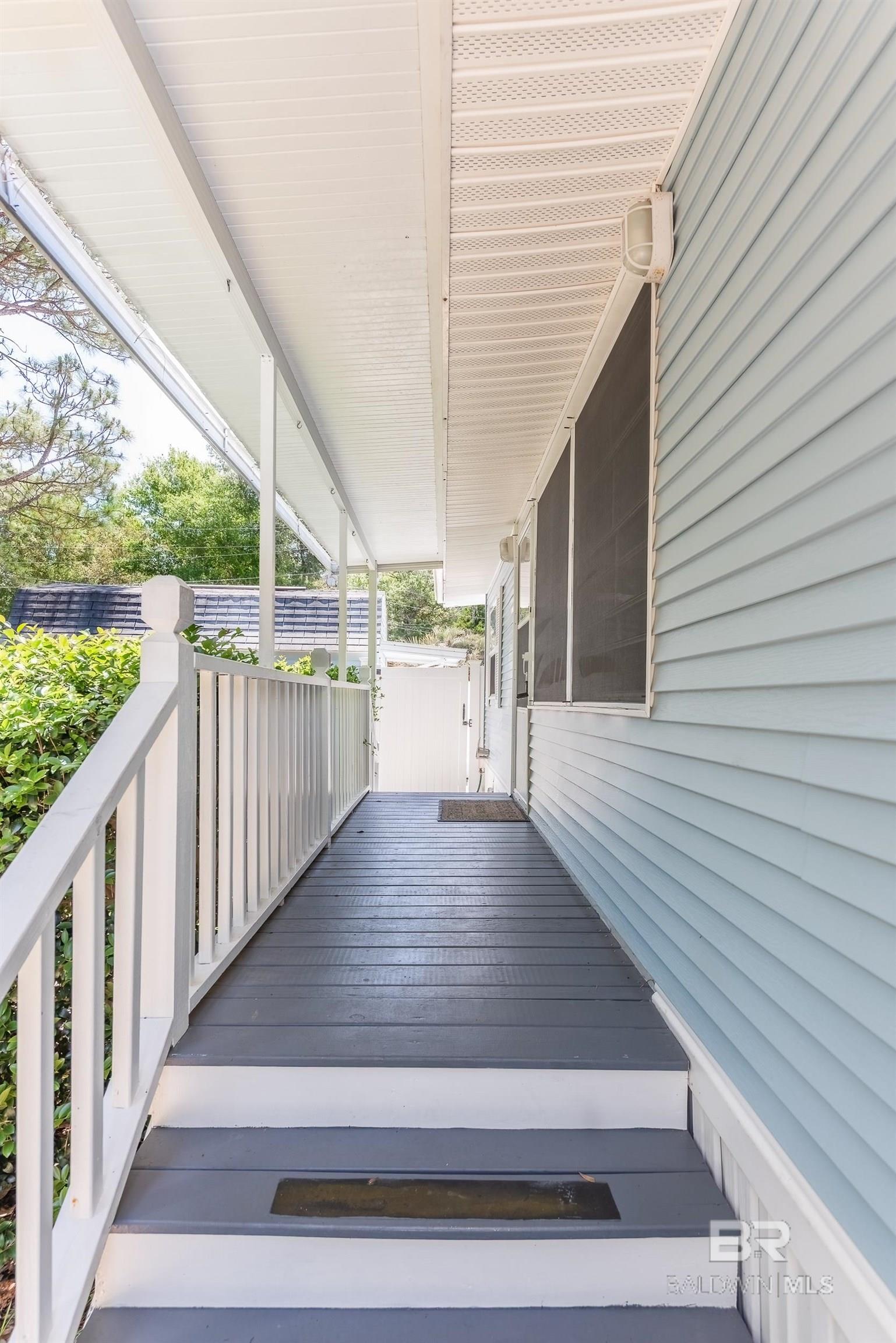 https://zimg.paragon.ice.com/ParagonImages/Property/PG/BCAR/398275/21/0/0/189ba9481b2681e3c518b0f64877a723/7/36a201602055d6f91b1b51ddf50495bb/398275-DD476BD4-DDE0-43AF-ADEB-194F3FE68382.JPG