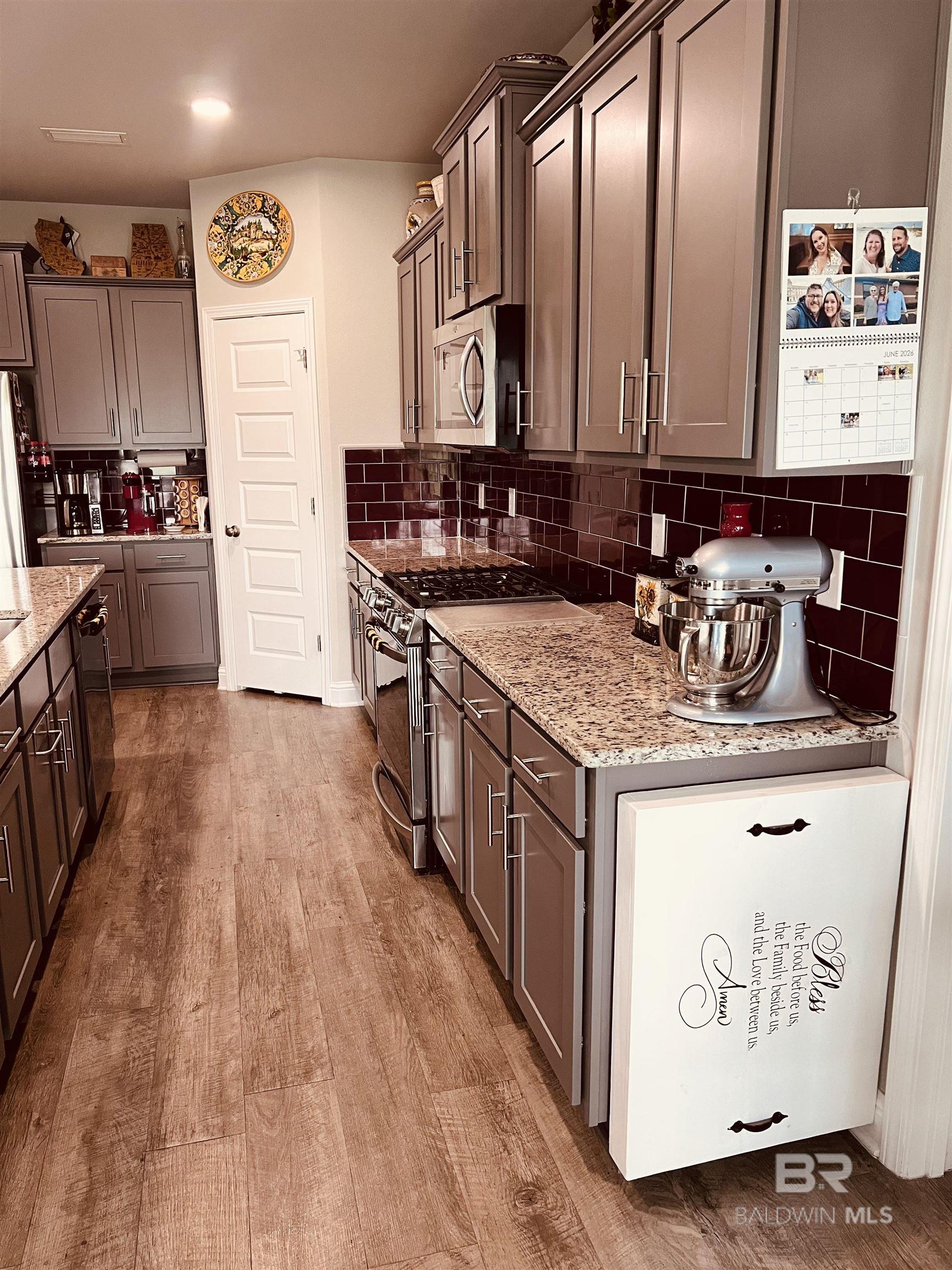 https://zimg.paragon.ice.com/ParagonImages/Property/PG/BCAR/398304/9/0/0/503ab076a8a57e632a895819ff50d22e/7/078deeb1d1aee33b07d2bf121c3e2258/398304-03af71f2-ec7e-4c7b-8796-de22b75071b3.JPG